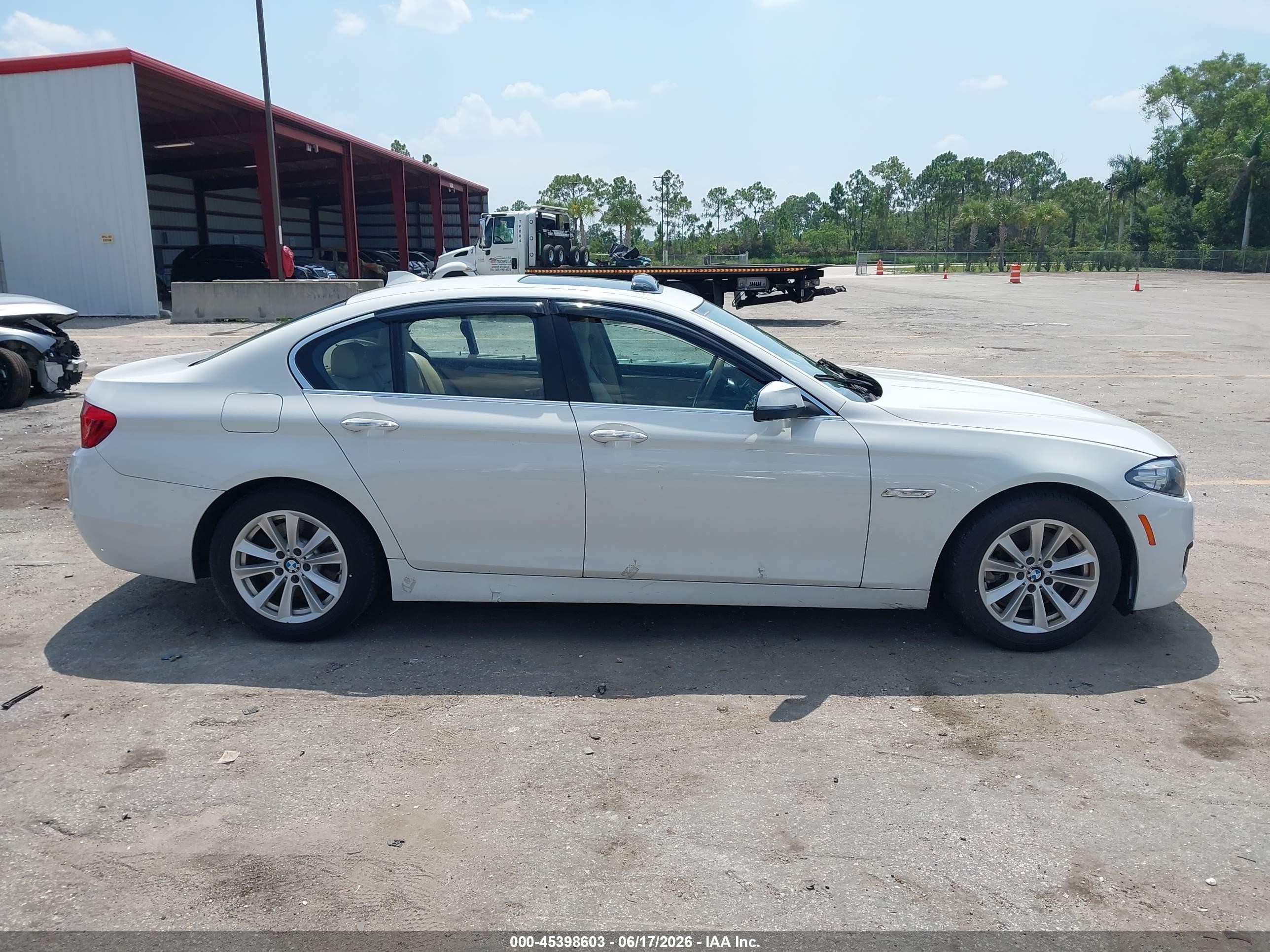2015 Bmw 528i   White vin: WBA5A5C50FD518129