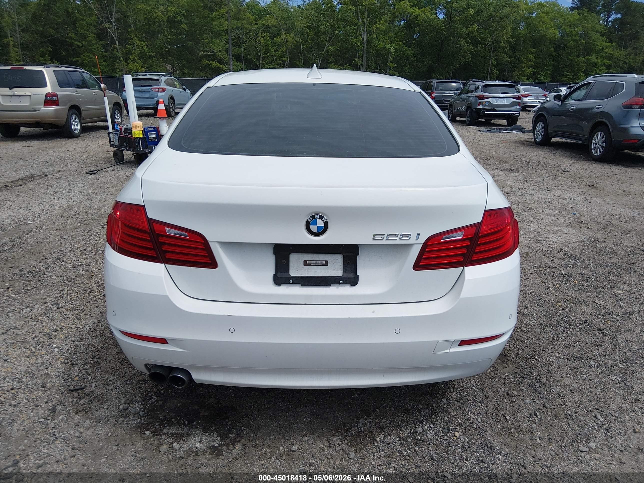 2015 Bmw 528i   White vin: WBA5A5C51FD515420