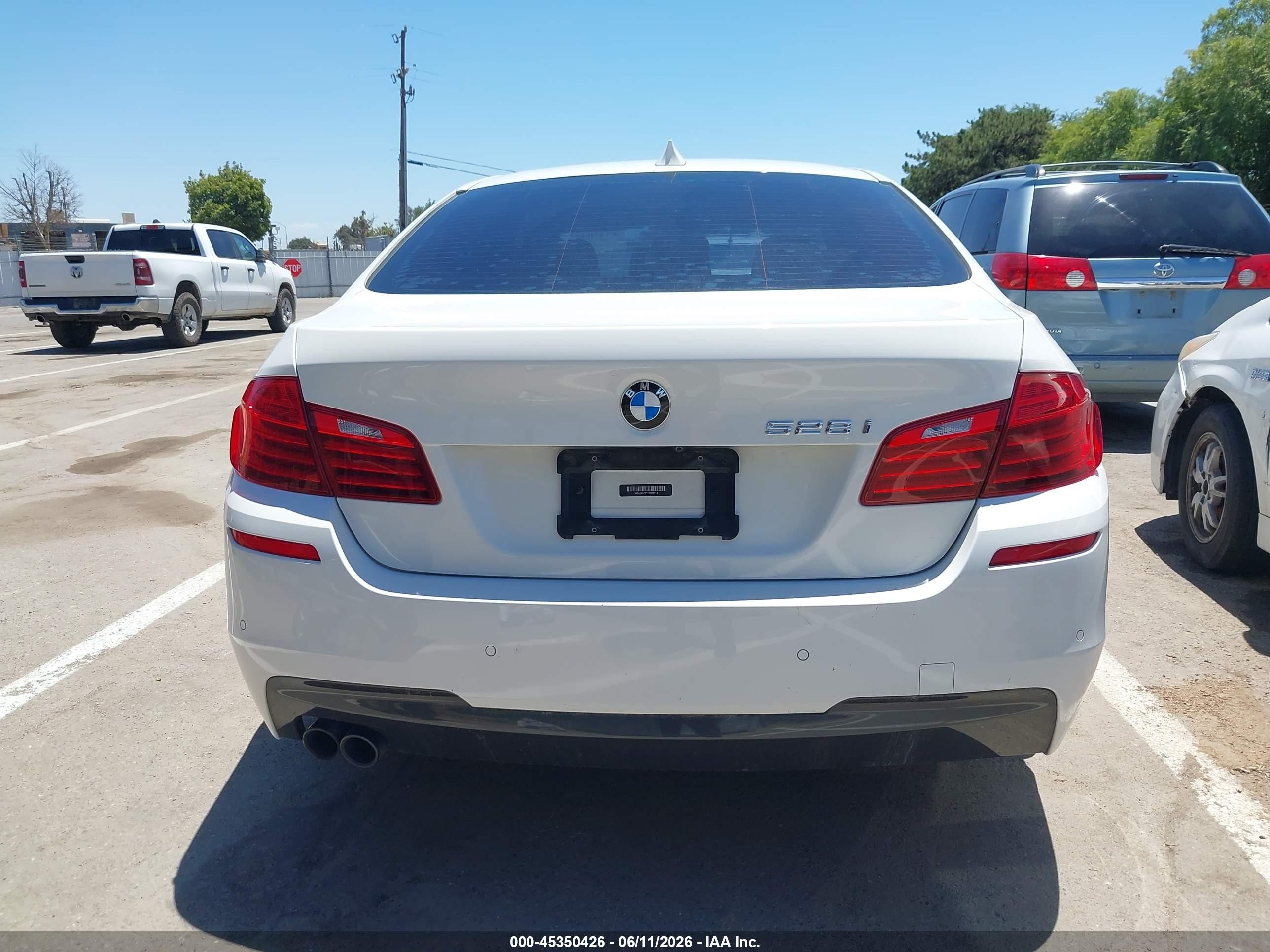 2015 Bmw 528i   White vin: WBA5A5C51FD523114