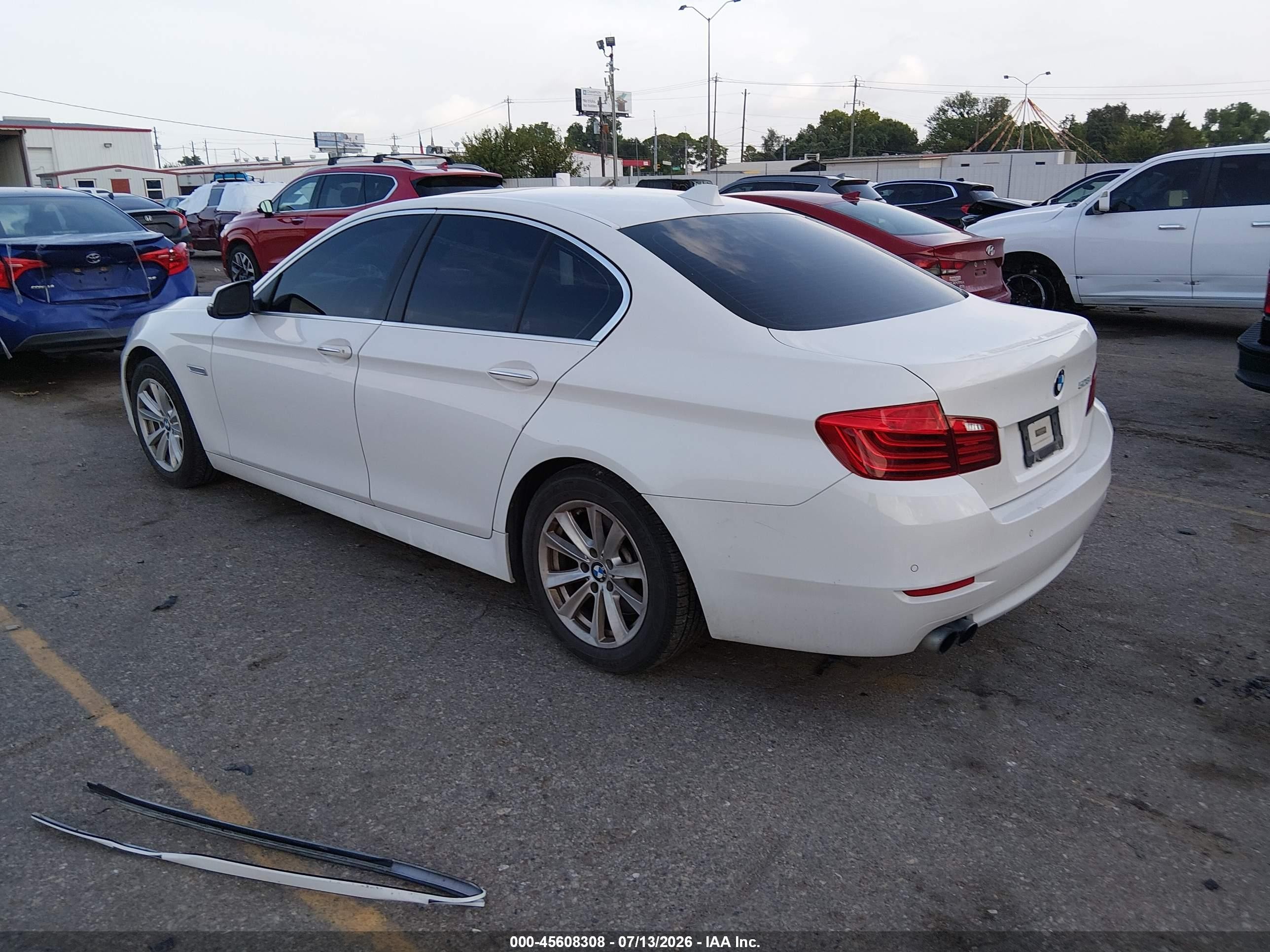 2014 Bmw 528i   White vin: WBA5A5C52ED500259