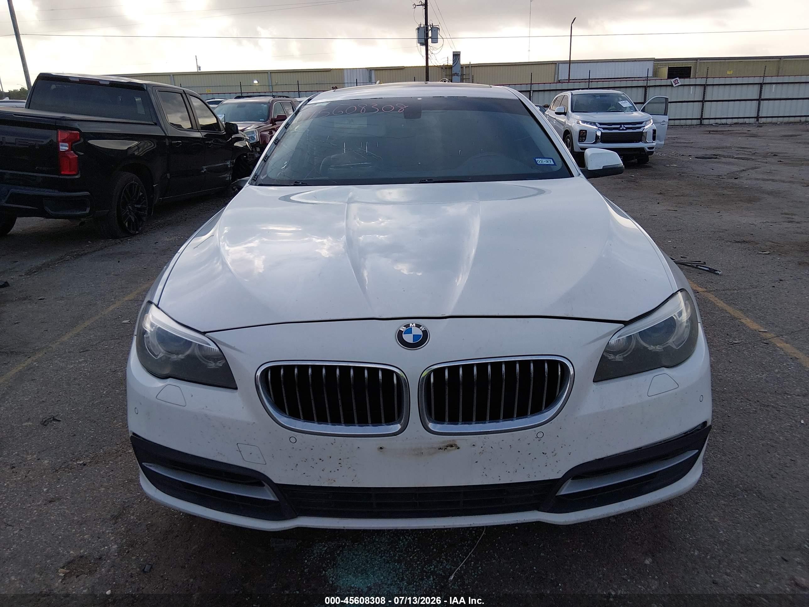 2014 Bmw 528i   White vin: WBA5A5C52ED500259
