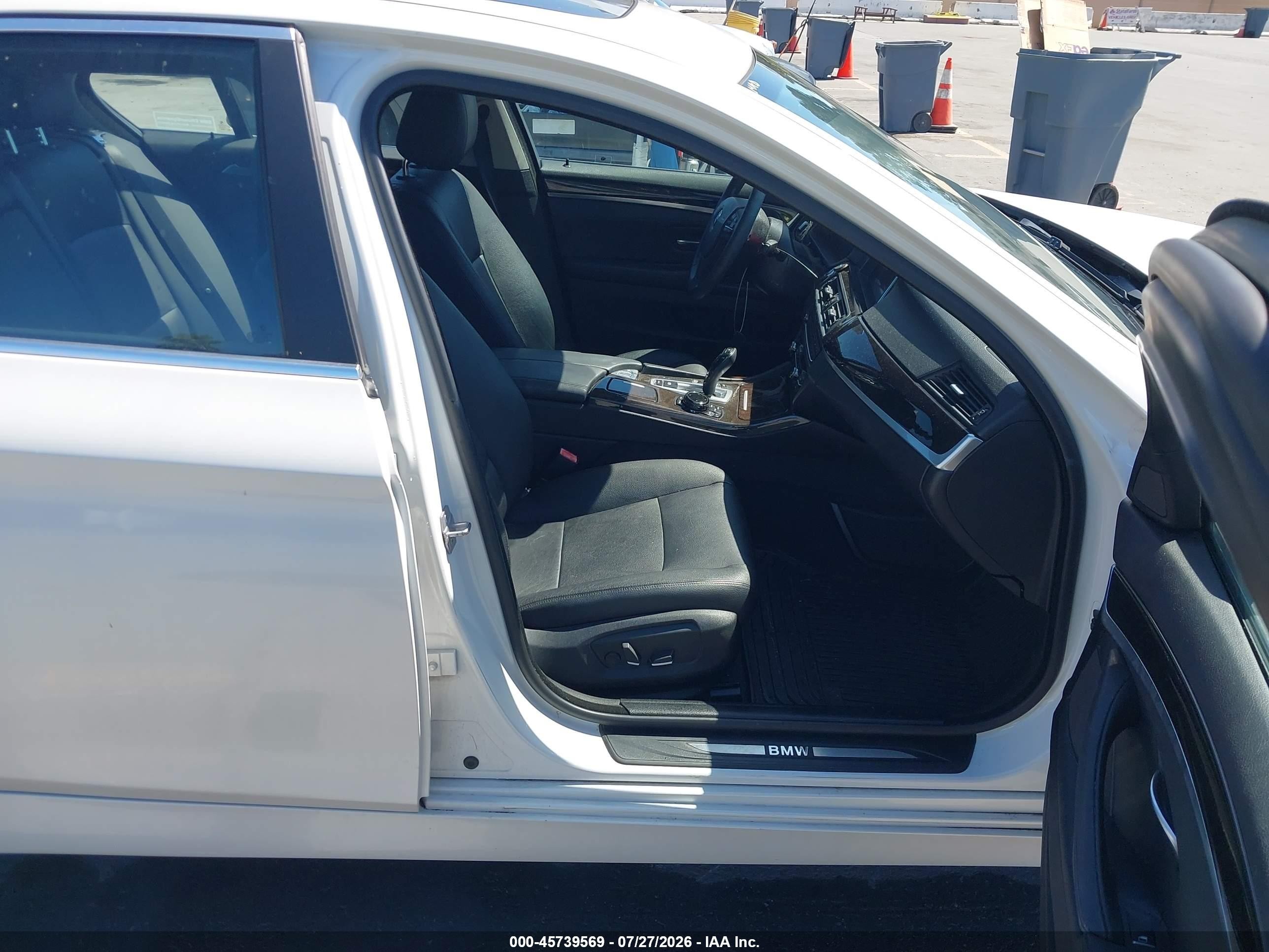 2014 Bmw 528i   Белый vin: WBA5A5C52ED501749