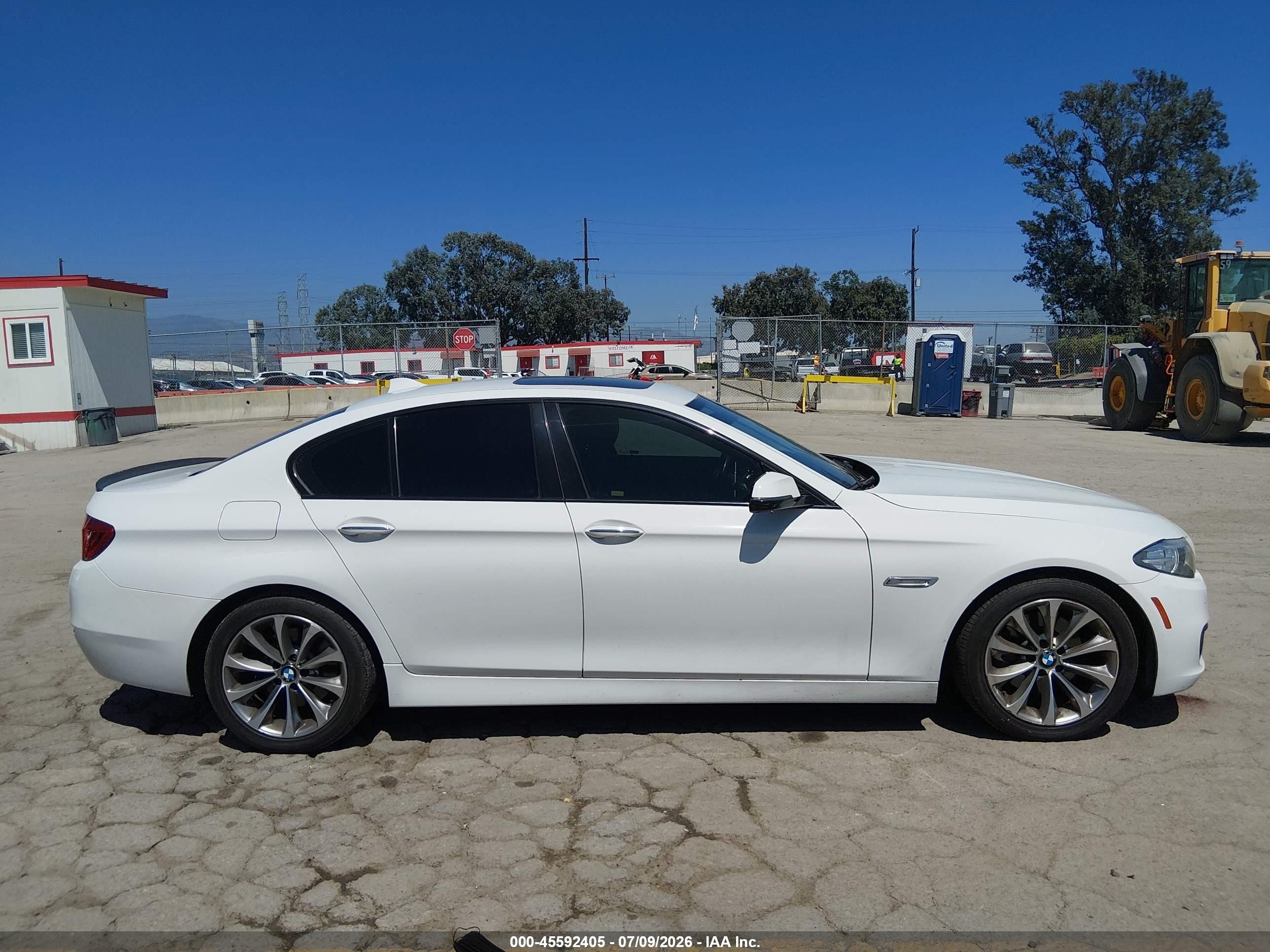 2015 Bmw 528i   White vin: WBA5A5C52FD516608