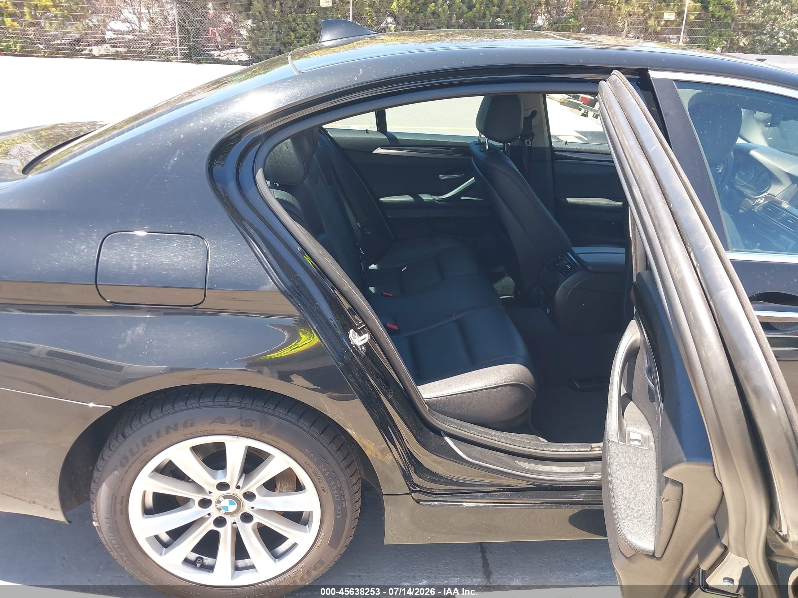 2014 Bmw 528i   Black vin: WBA5A5C53ED510377