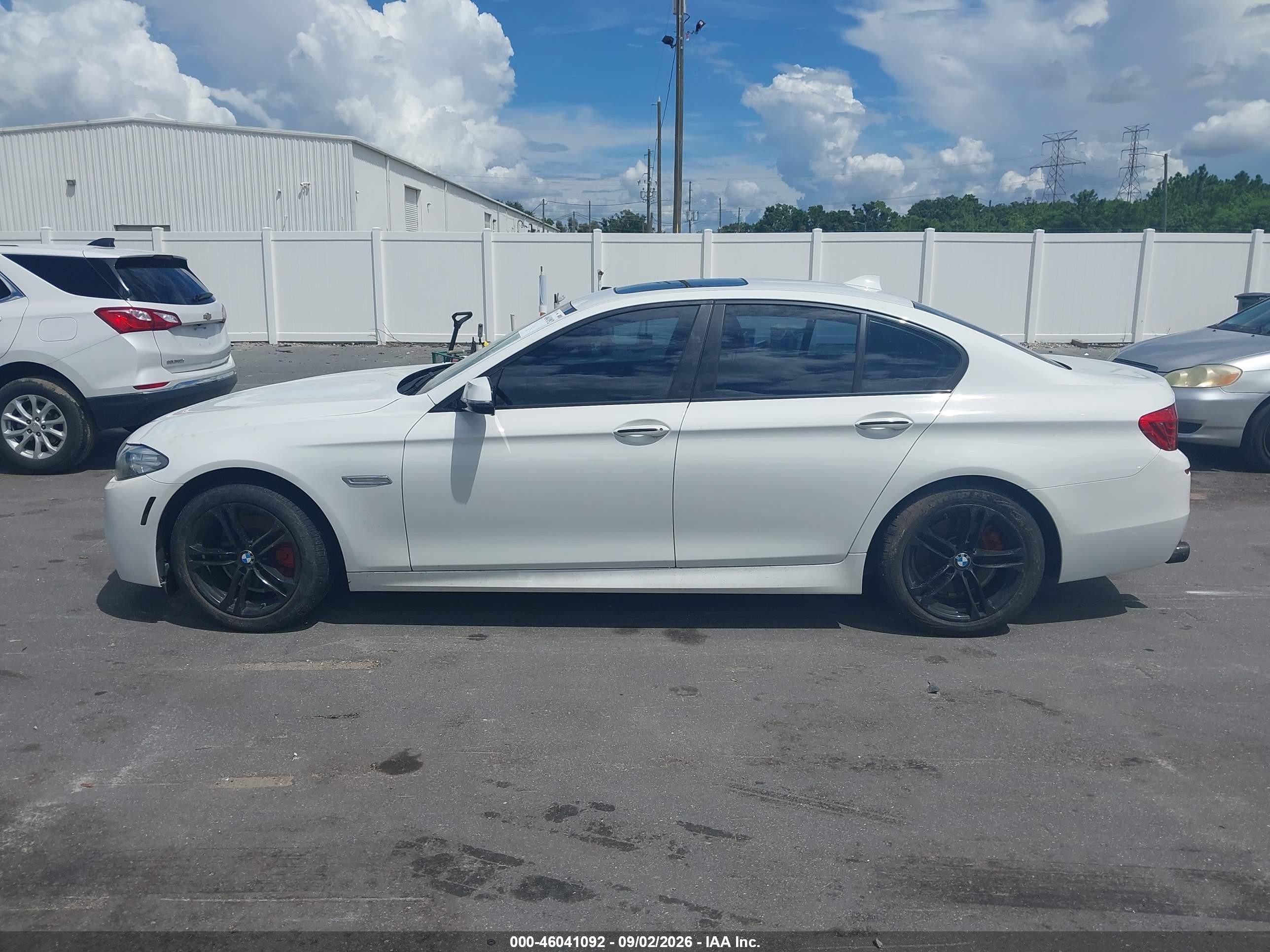 2014 Bmw 528i   White vin: WBA5A5C54ED511764