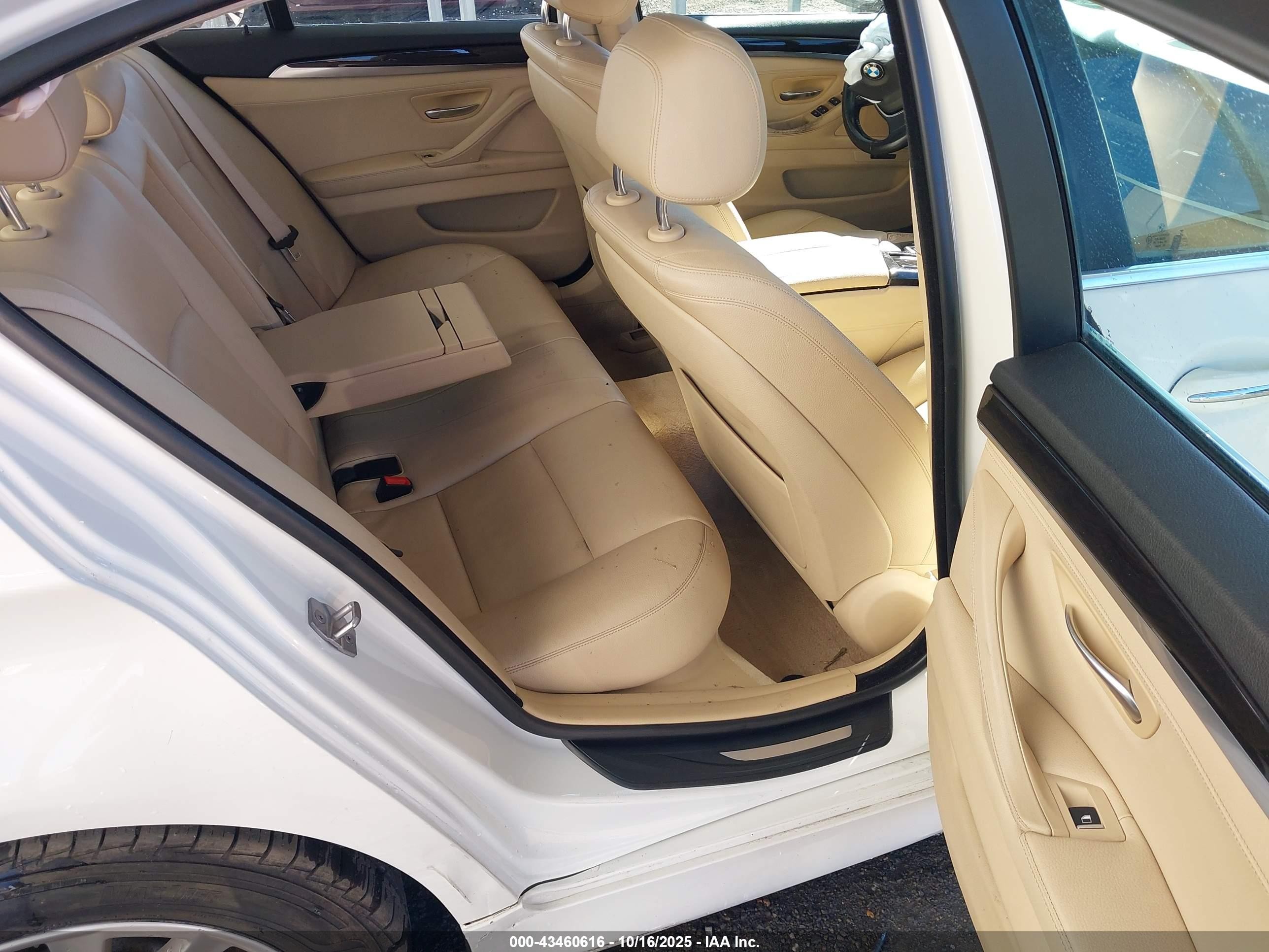 2015 Bmw 528i   Белый vin: WBA5A5C54FD516318
