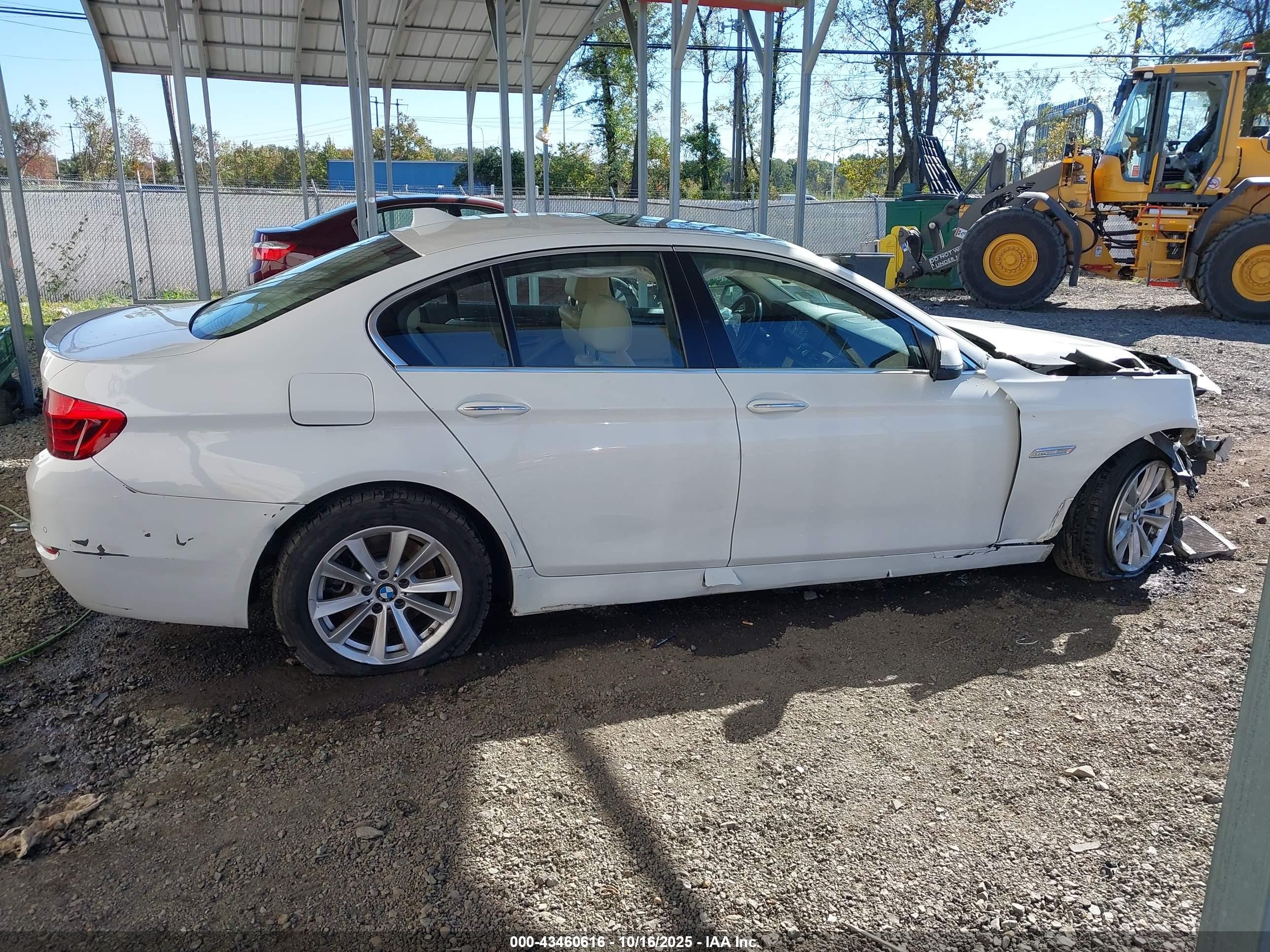 2015 Bmw 528i   Белый vin: WBA5A5C54FD516318