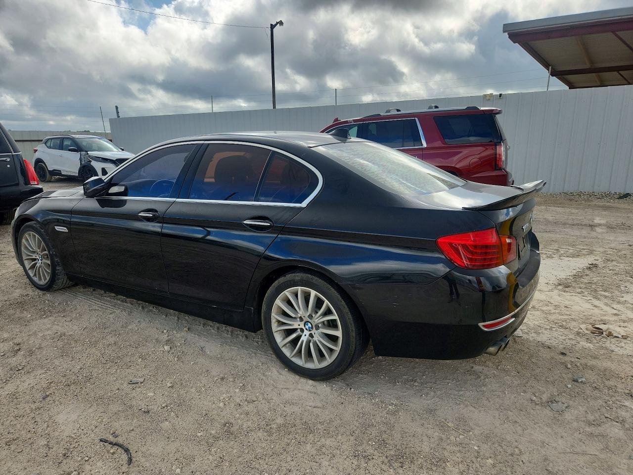 2015 Bmw 528 I Черный vin: WBA5A5C55FD522306