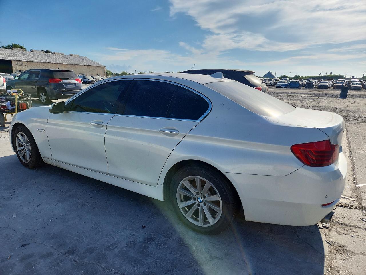 2014 Bmw 528 I Белый vin: WBA5A5C56ED500006