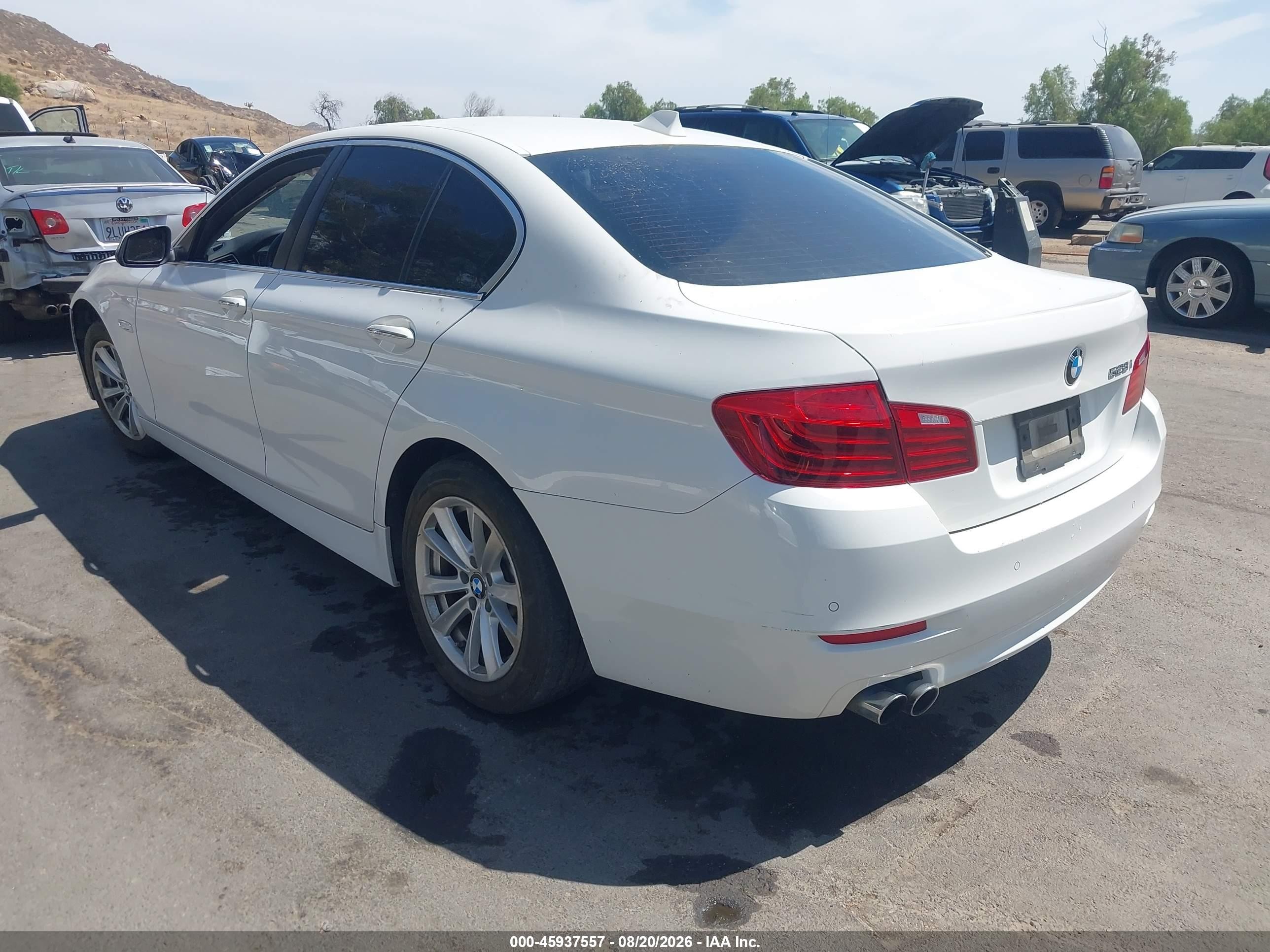 2014 Bmw 528i   White vin: WBA5A5C56ED503956