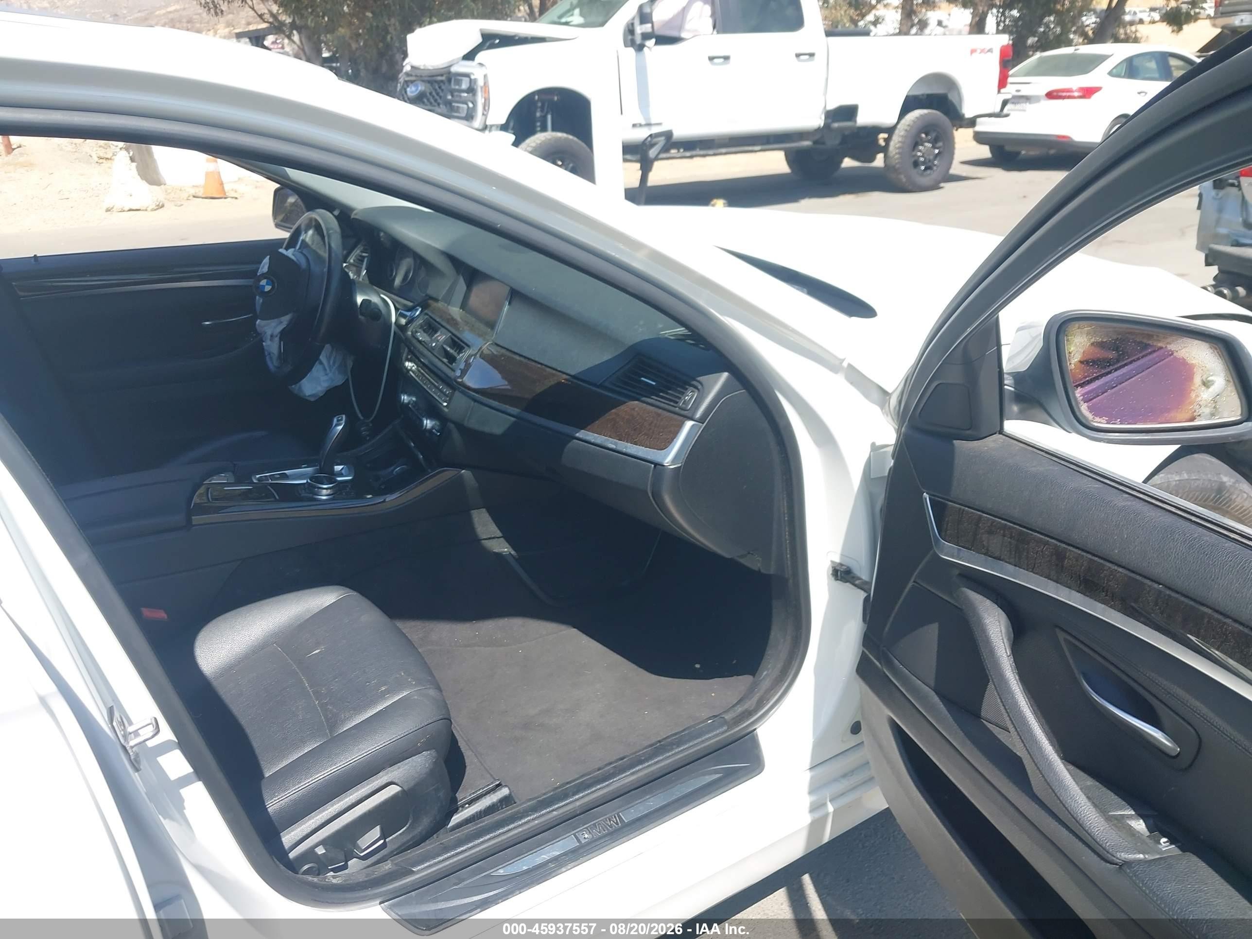 2014 Bmw 528i   White vin: WBA5A5C56ED503956