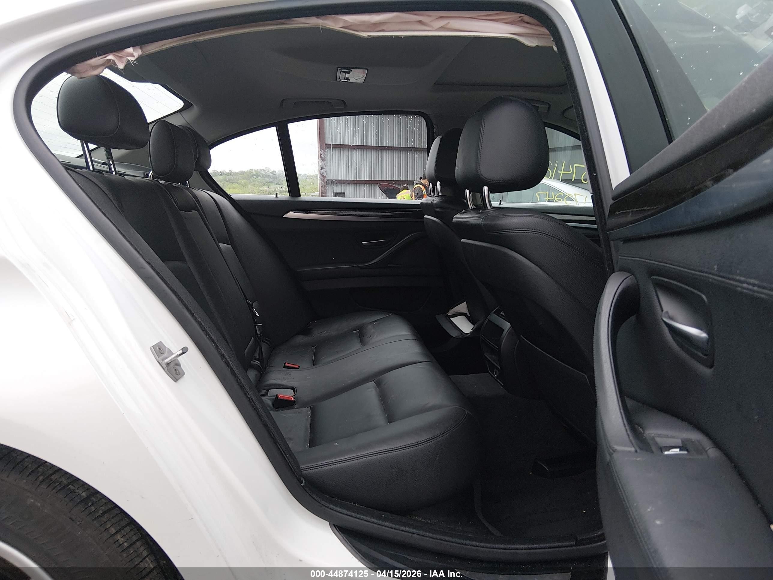 2015 Bmw 528i   White vin: WBA5A5C56FD520709