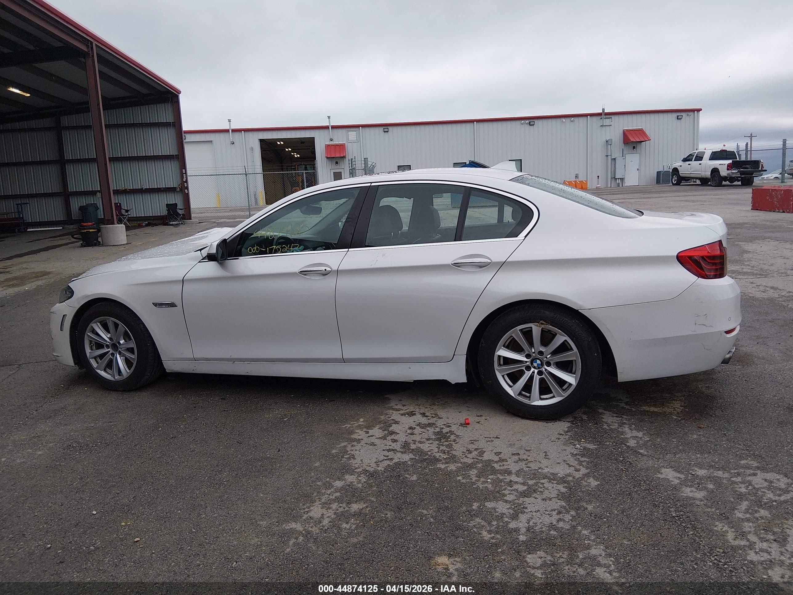 2015 Bmw 528i   White vin: WBA5A5C56FD520709