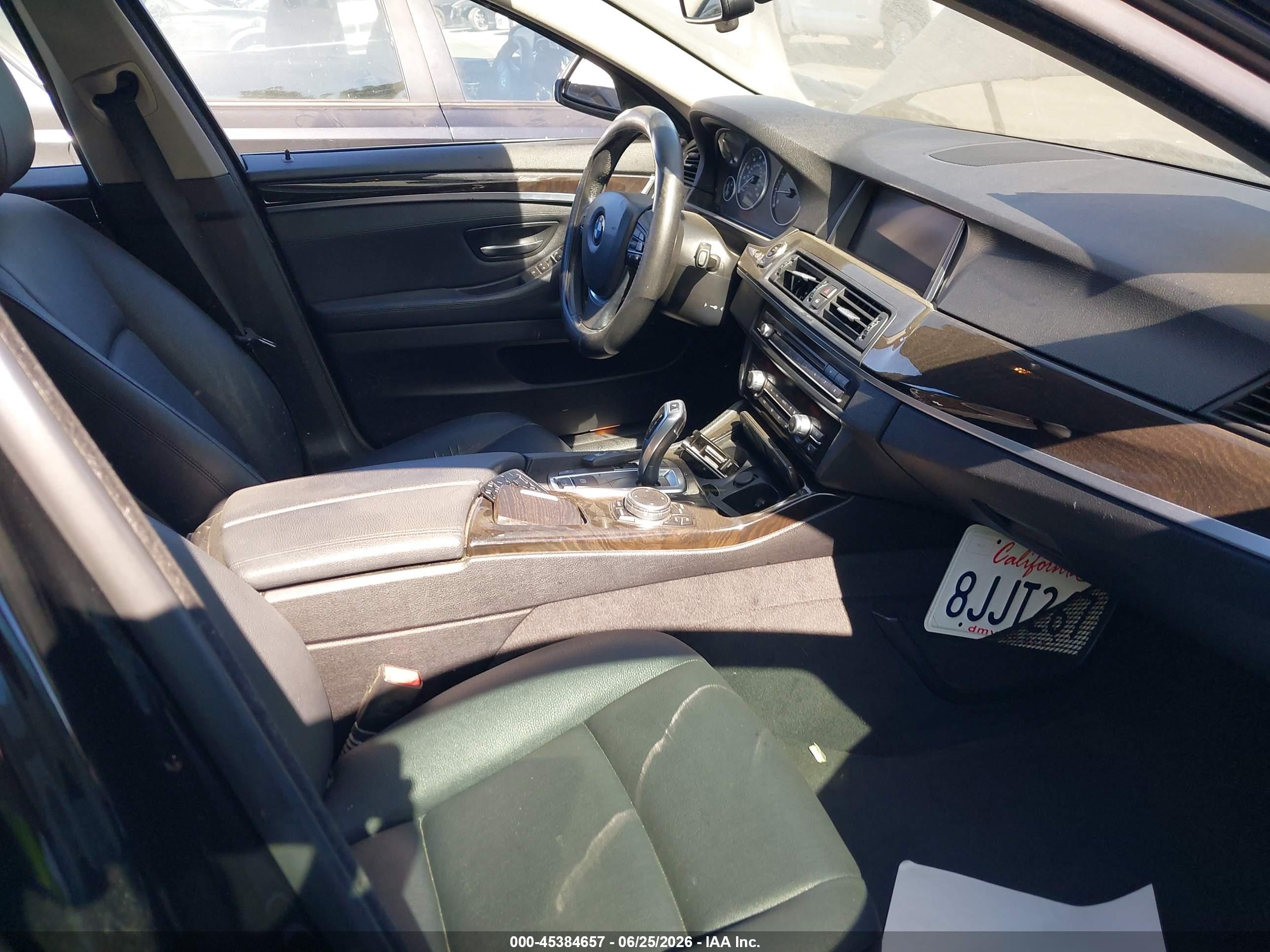 2015 Bmw 528i   Черный vin: WBA5A5C56FD522167