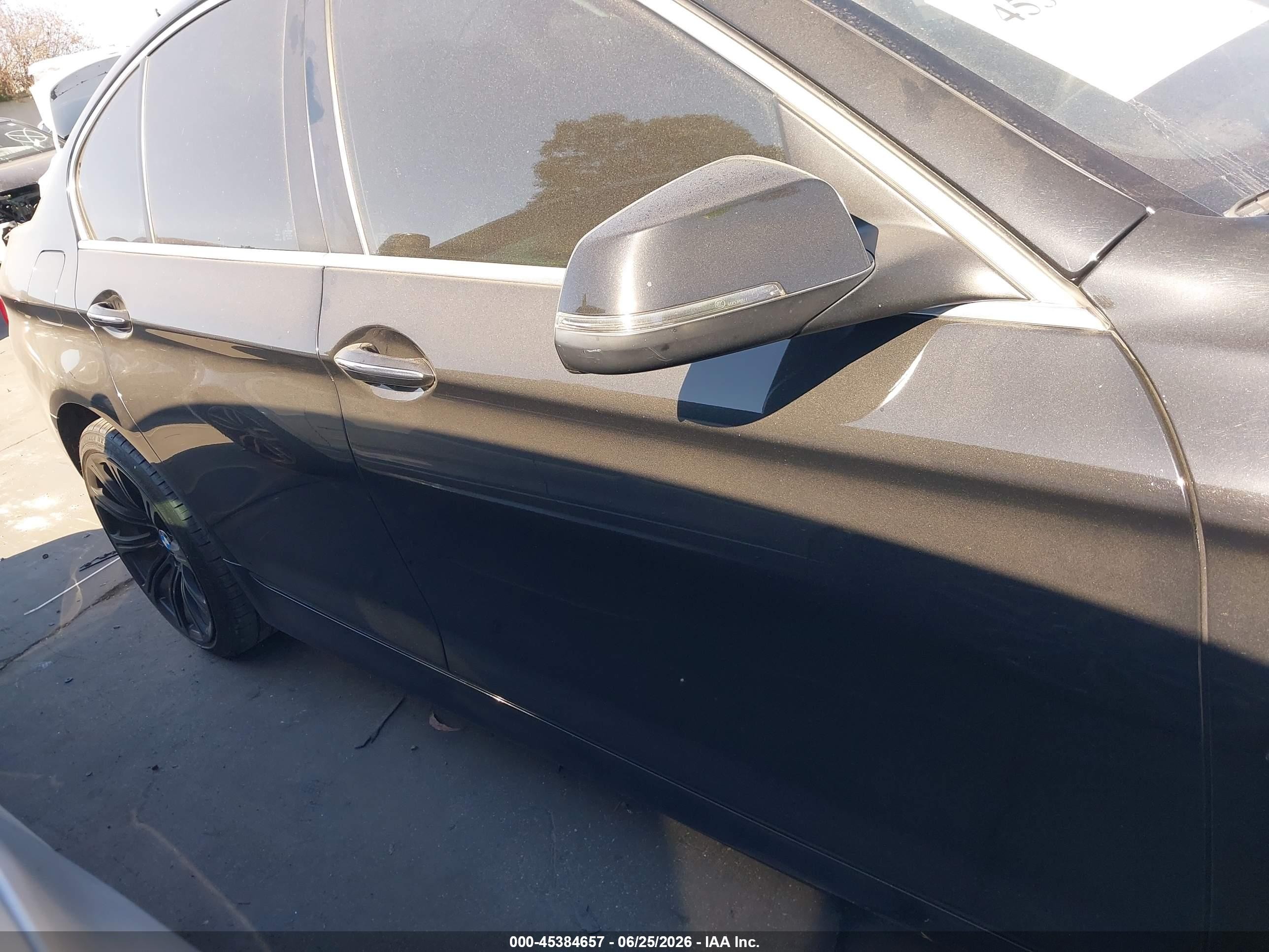2015 Bmw 528i   Черный vin: WBA5A5C56FD522167