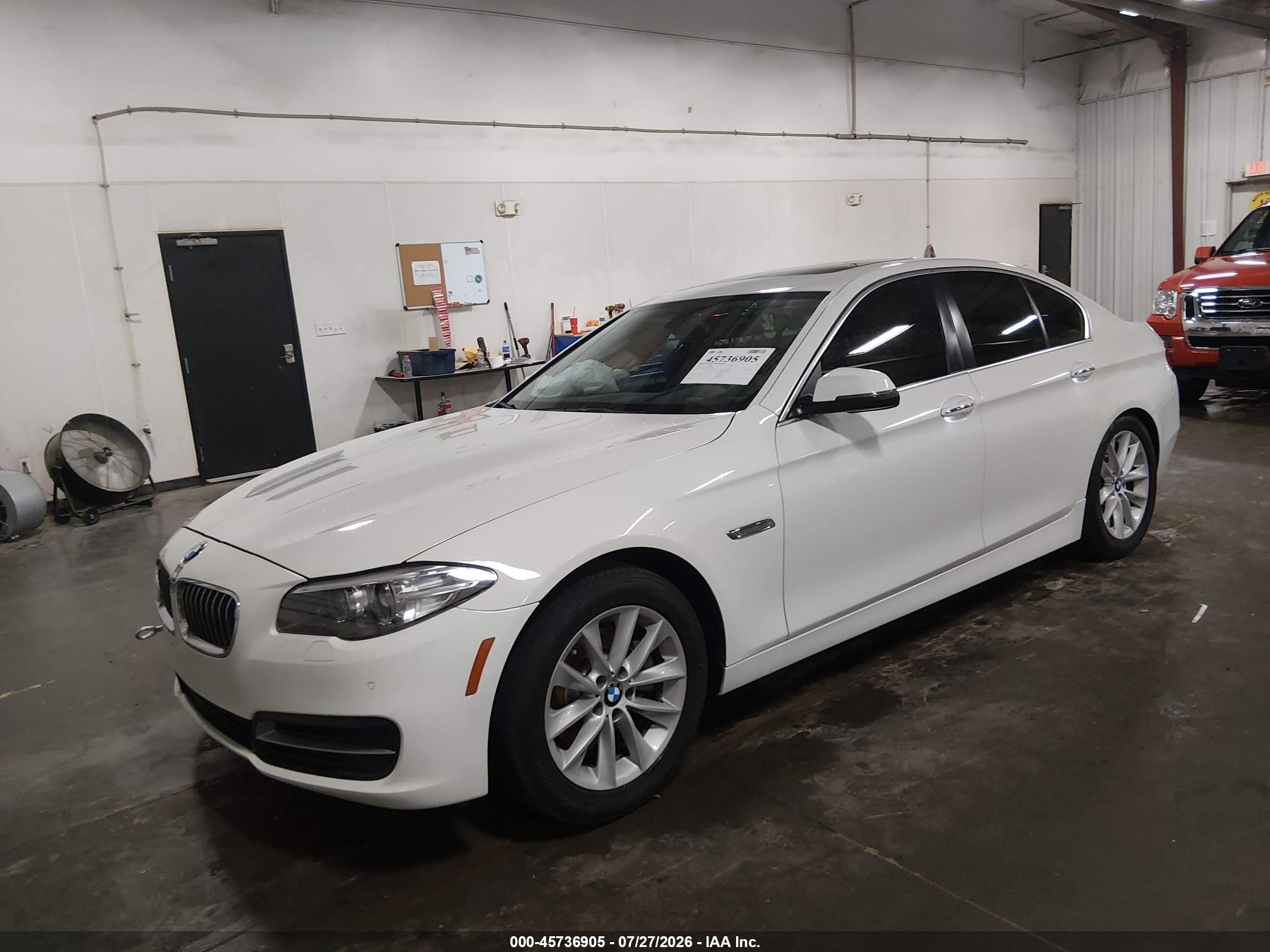 2014 Bmw 528i   White vin: WBA5A5C57ED020783