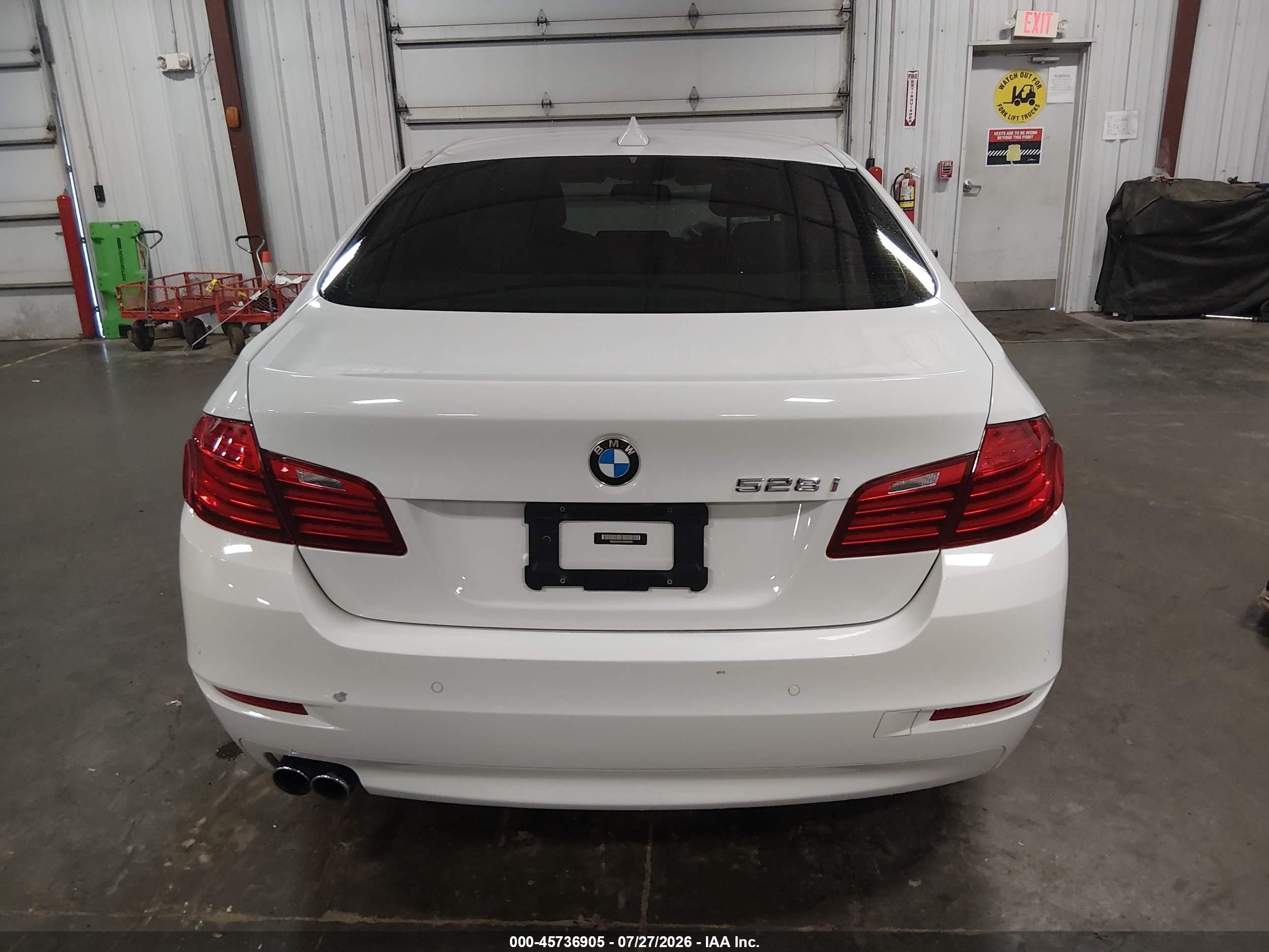 2014 Bmw 528i   White vin: WBA5A5C57ED020783