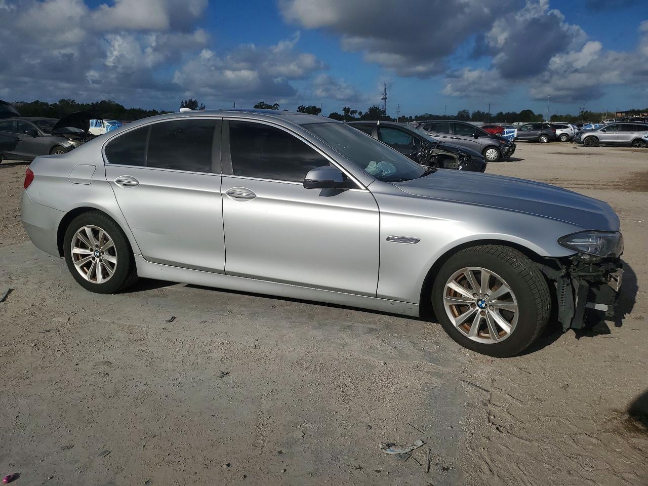 2014 Bmw Motorrad 528 Silver vin: WBA5A5C57ED502654