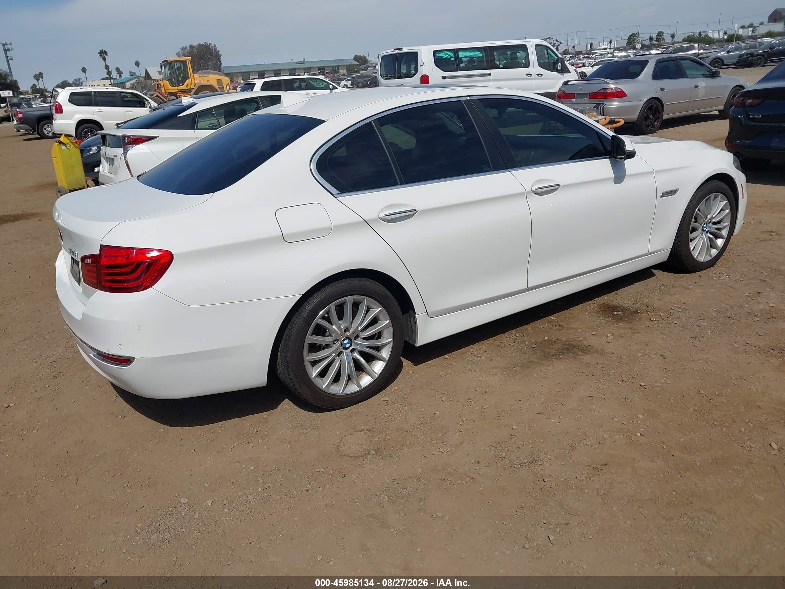 2014 Bmw 528i   White vin: WBA5A5C58ED501870