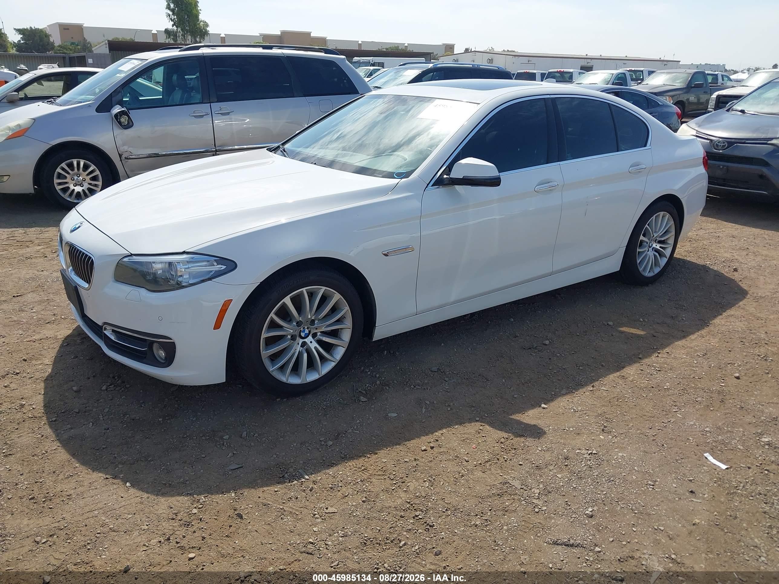 2014 Bmw 528i   White vin: WBA5A5C58ED501870