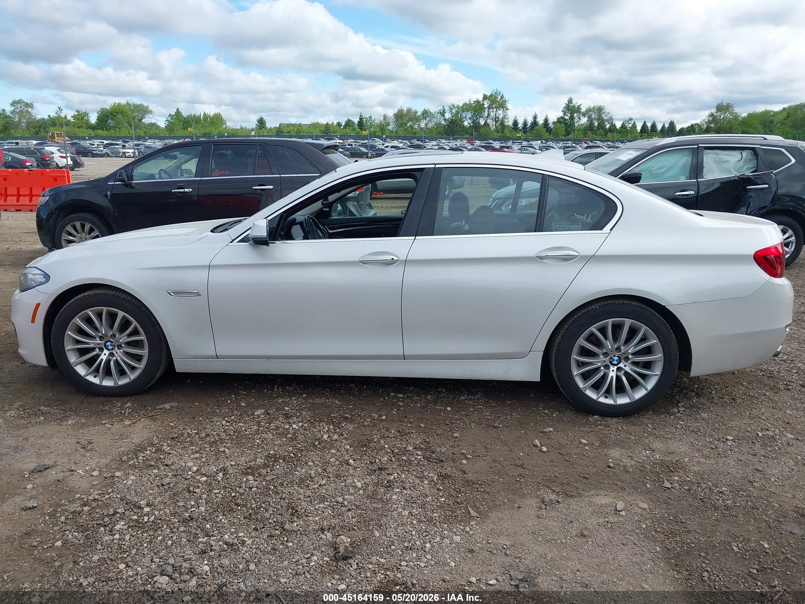 2014 Bmw 528i White vin: WBA5A5C58ED511895