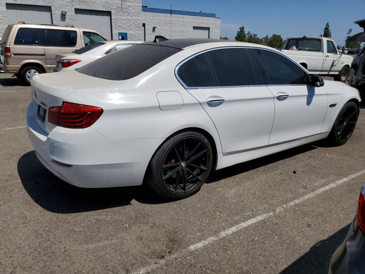 2015 Bmw 528 I White vin: WBA5A5C58FD518136