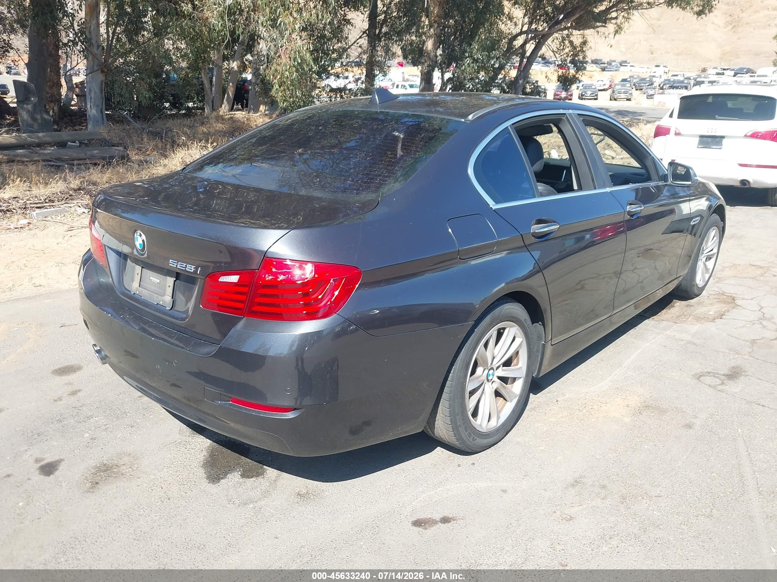 2014 Bmw 528i   Черный vin: WBA5A5C59ED510450