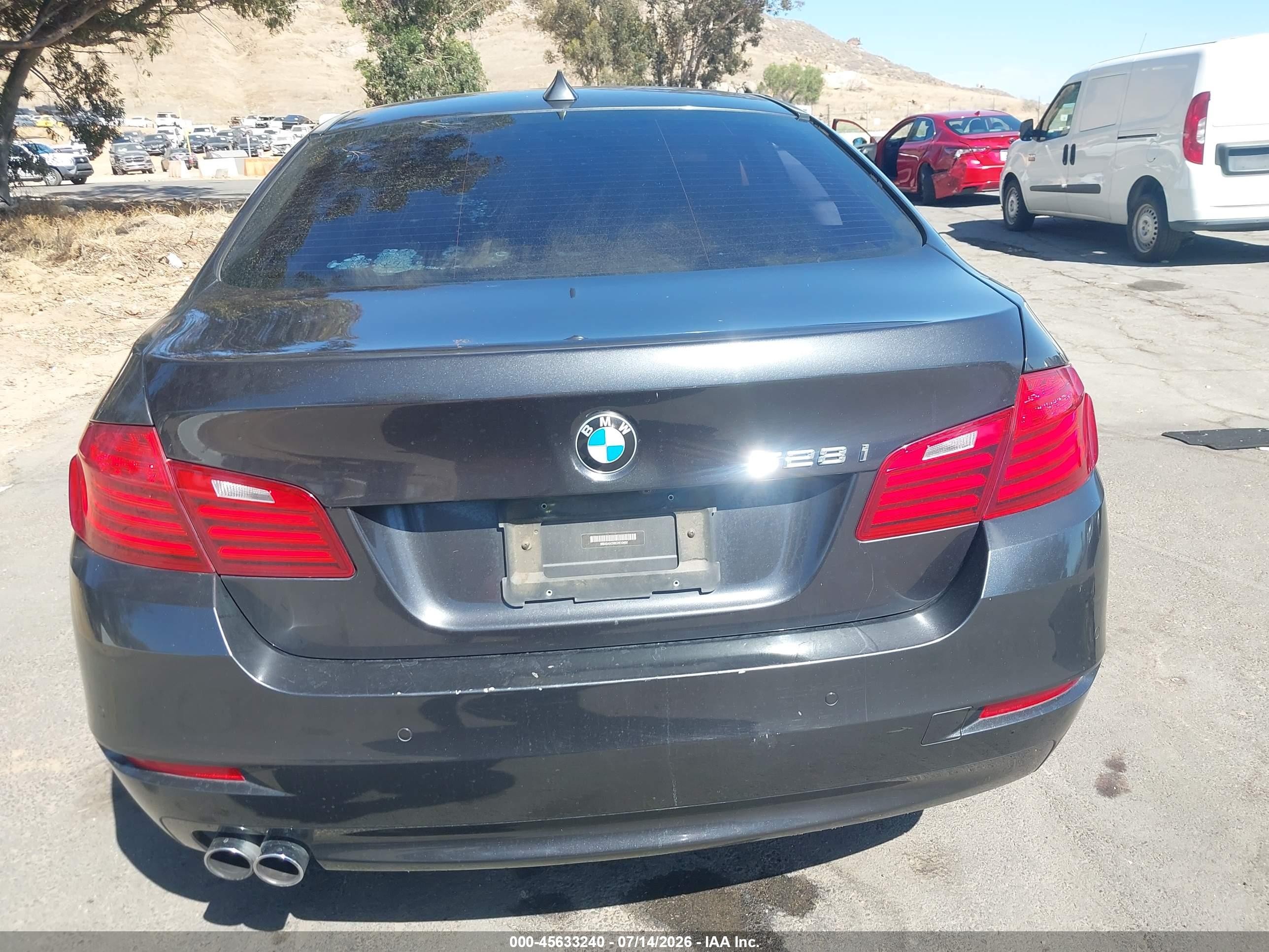 2014 Bmw 528i   Черный vin: WBA5A5C59ED510450