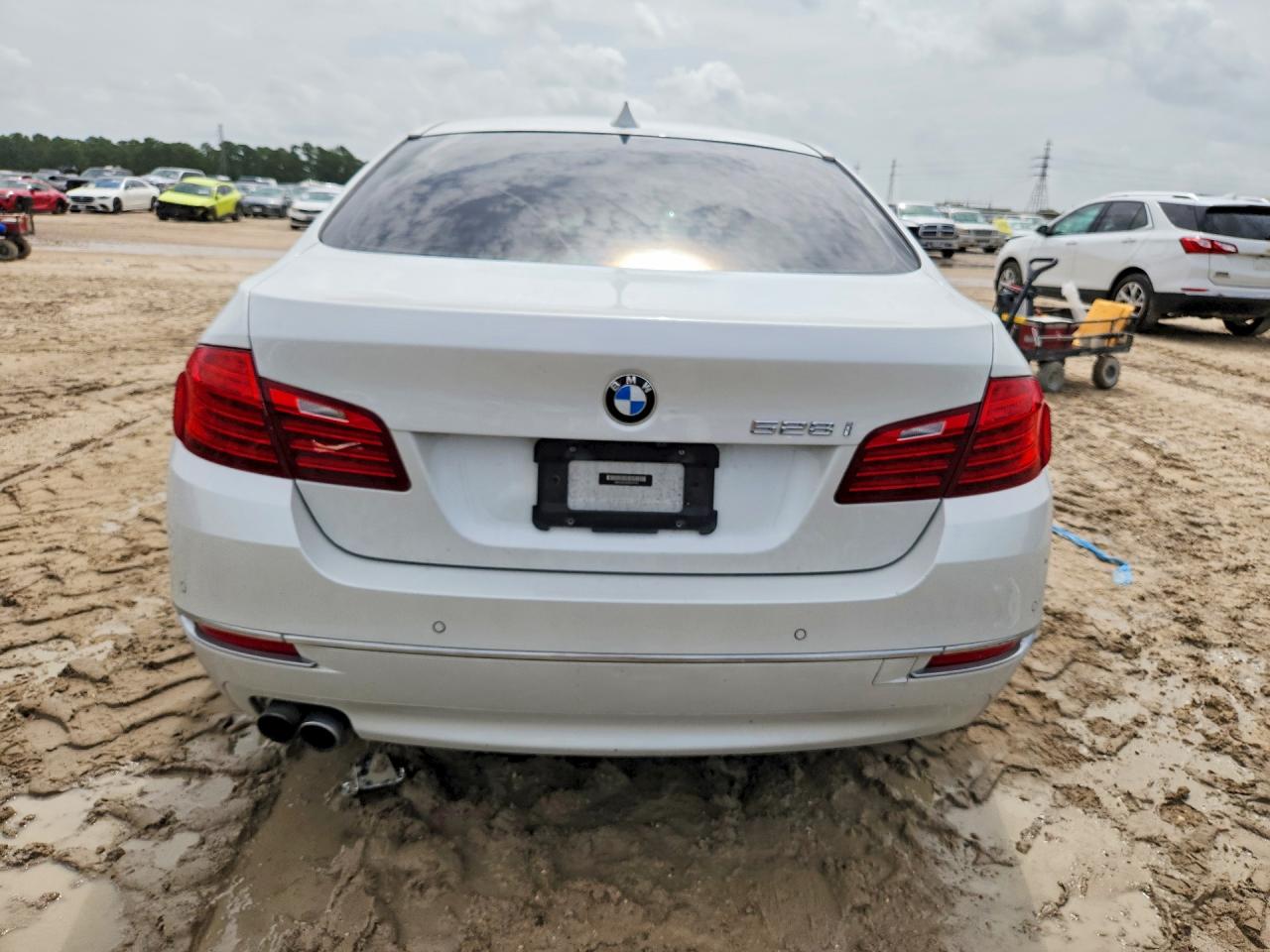 2015 Bmw 528 I White vin: WBA5A5C59FD519778