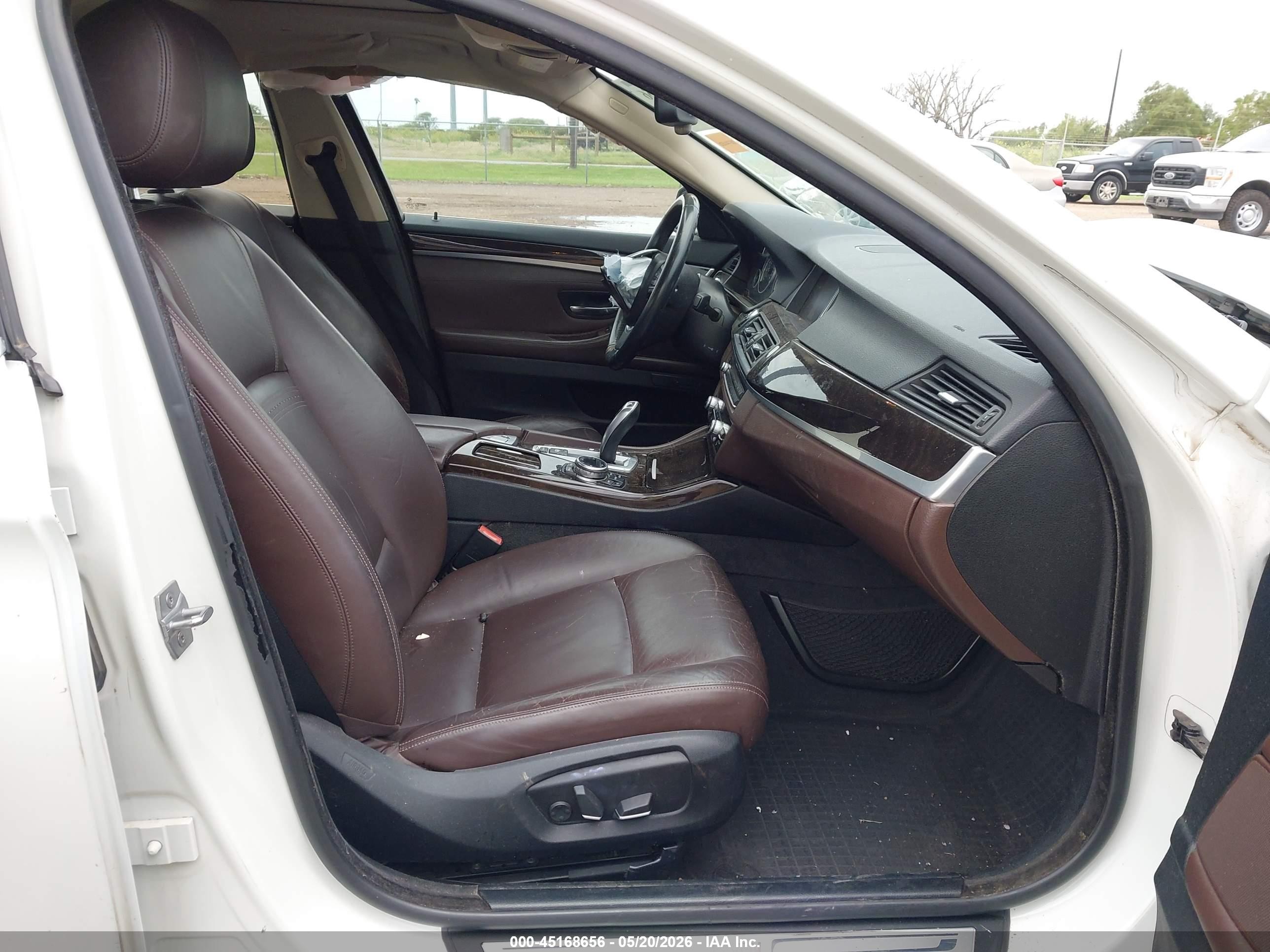 2014 Bmw 528i   Белый vin: WBA5A5C5XED501840