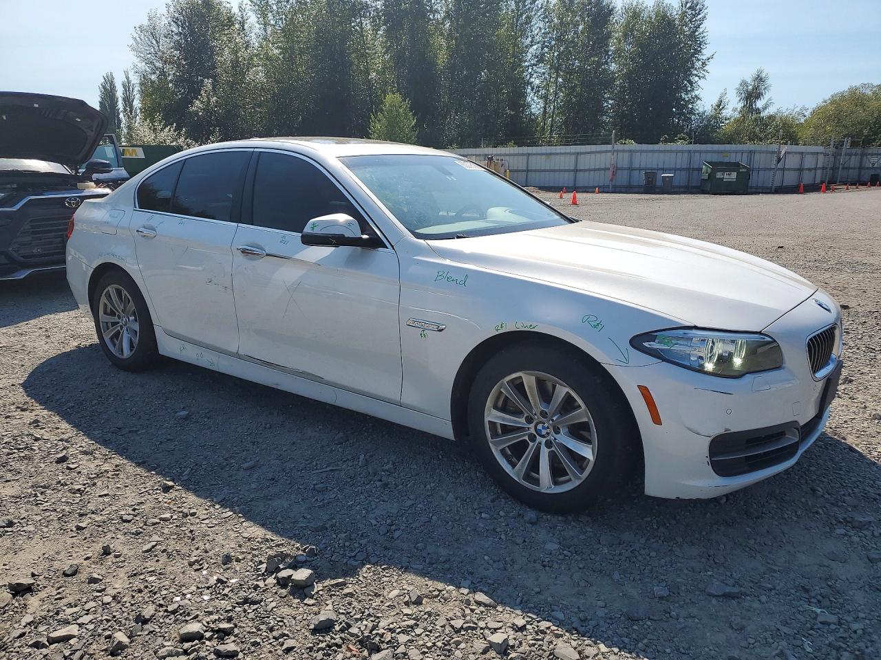 2014 Bmw 528 I White vin: WBA5A5C5XED510117