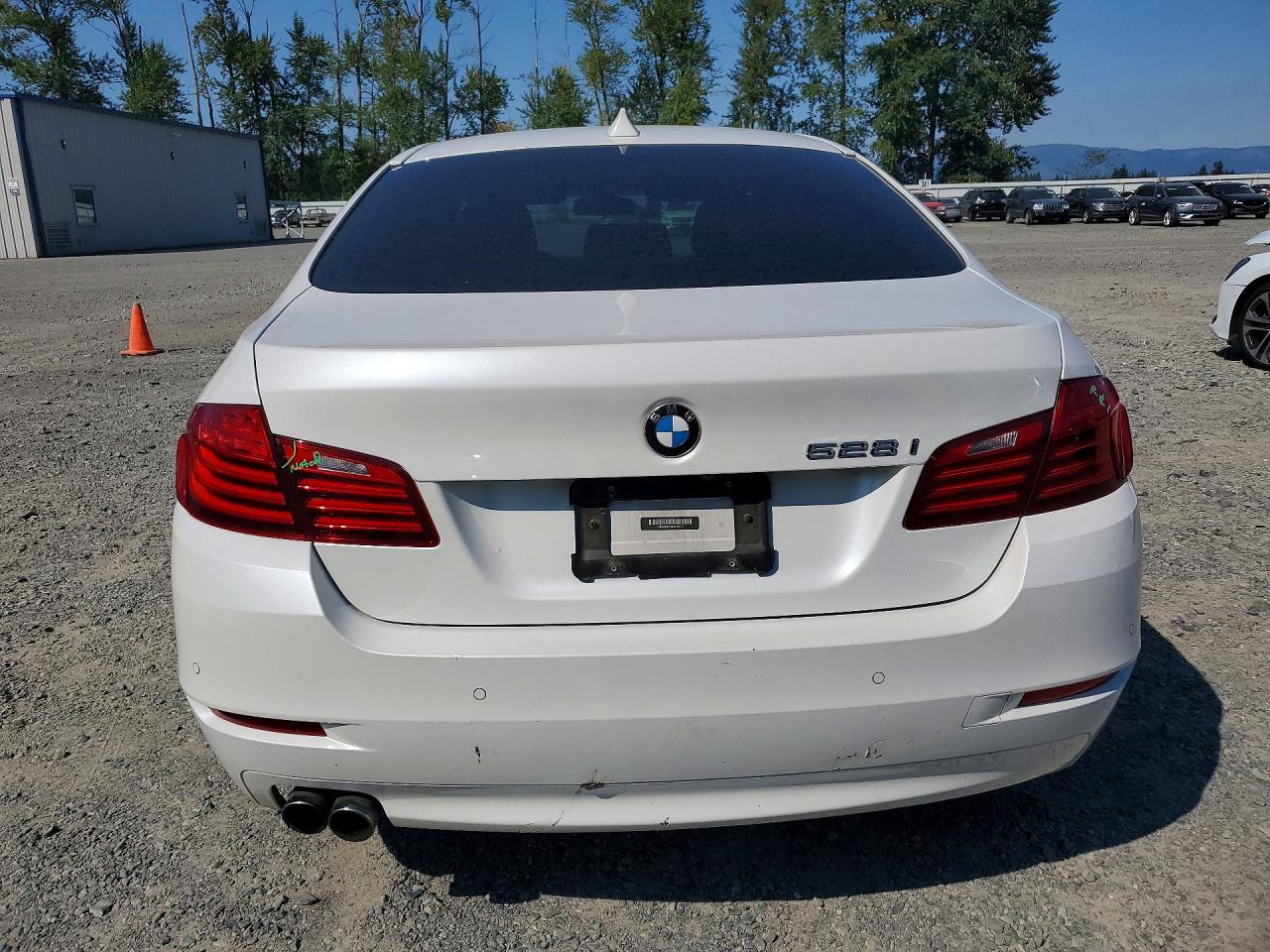 2014 Bmw 528 I White vin: WBA5A5C5XED510117
