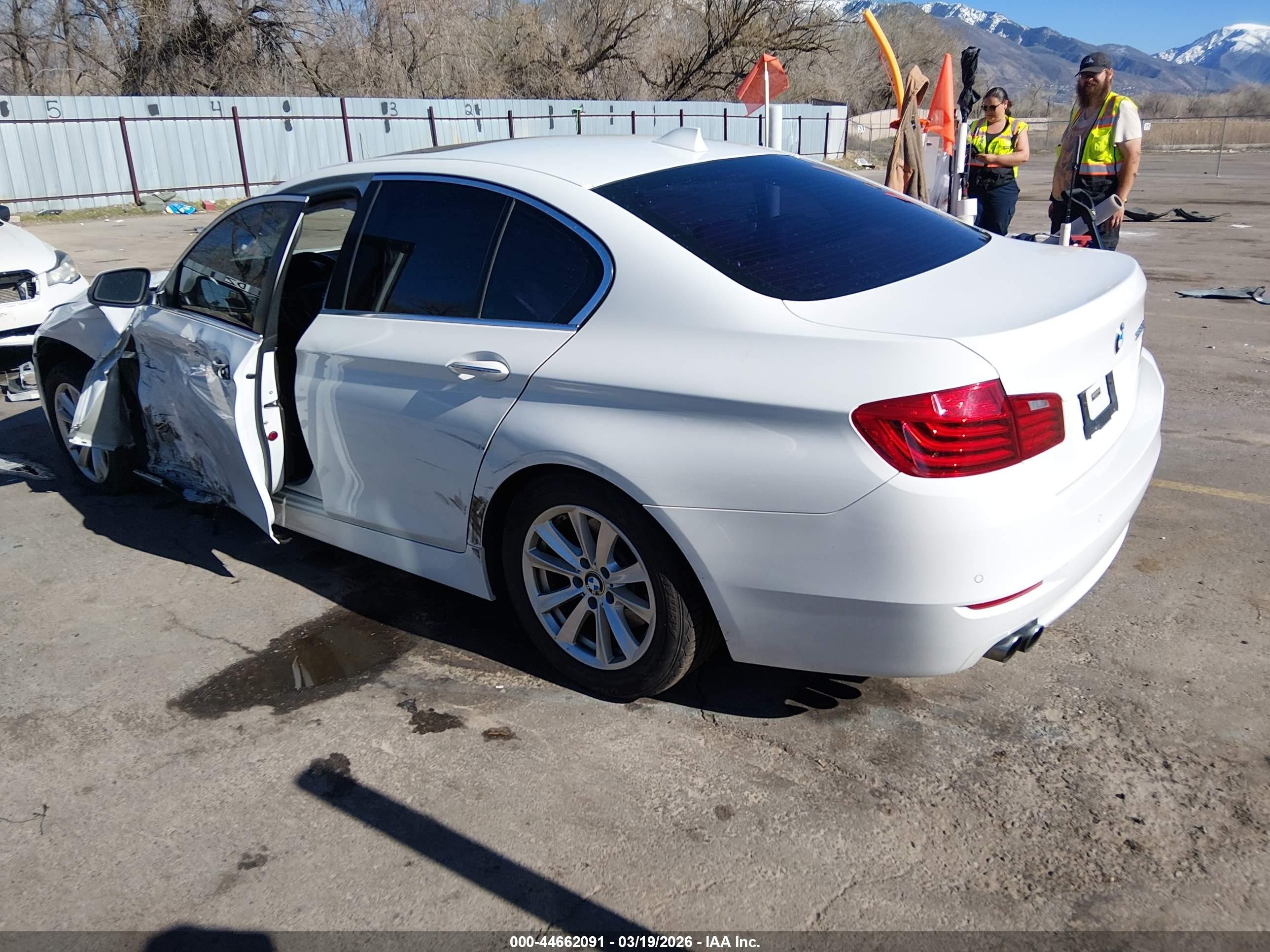 2015 Bmw 528i   White vin: WBA5A5C5XFD513603