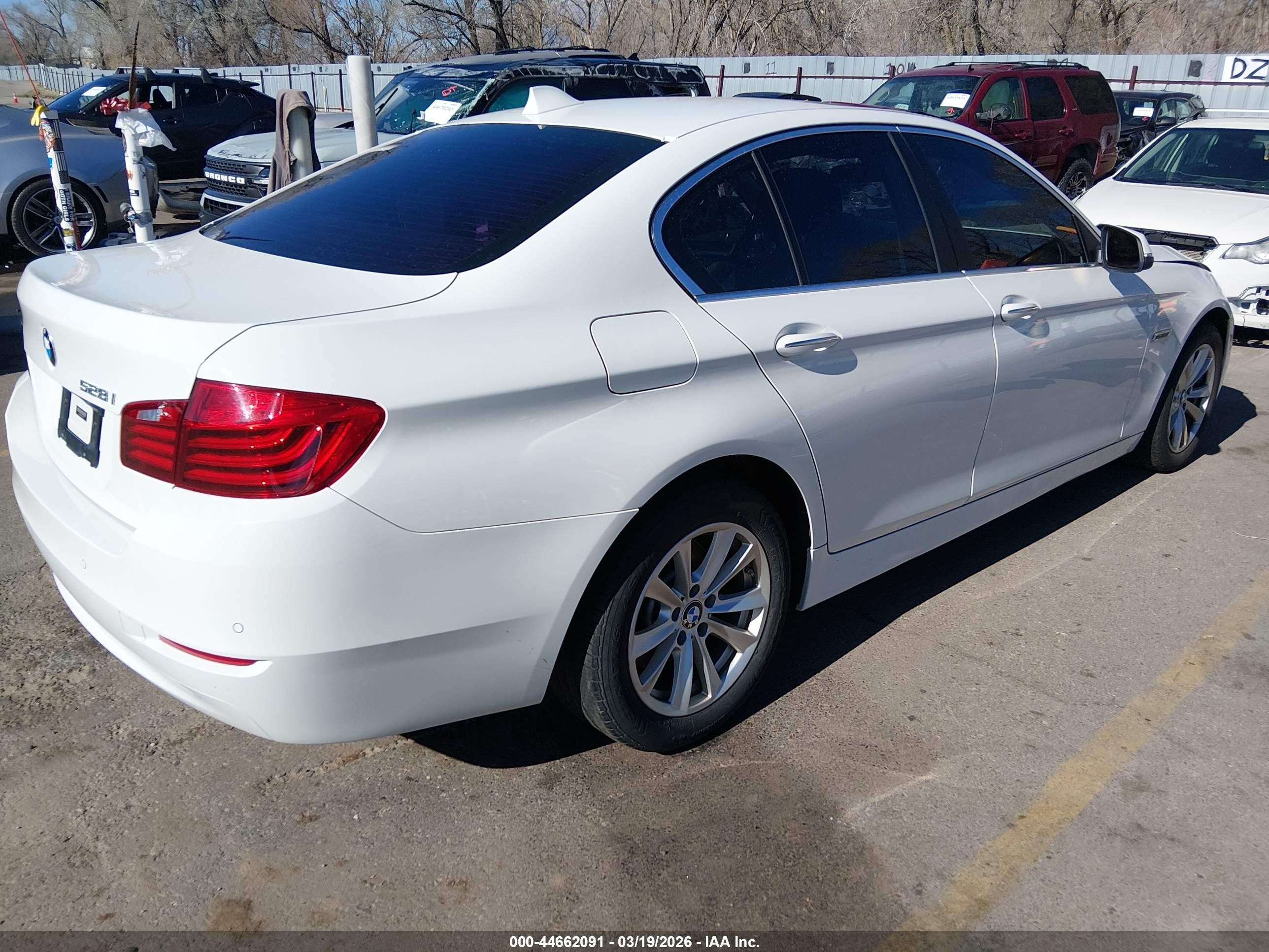 2015 Bmw 528i   White vin: WBA5A5C5XFD513603
