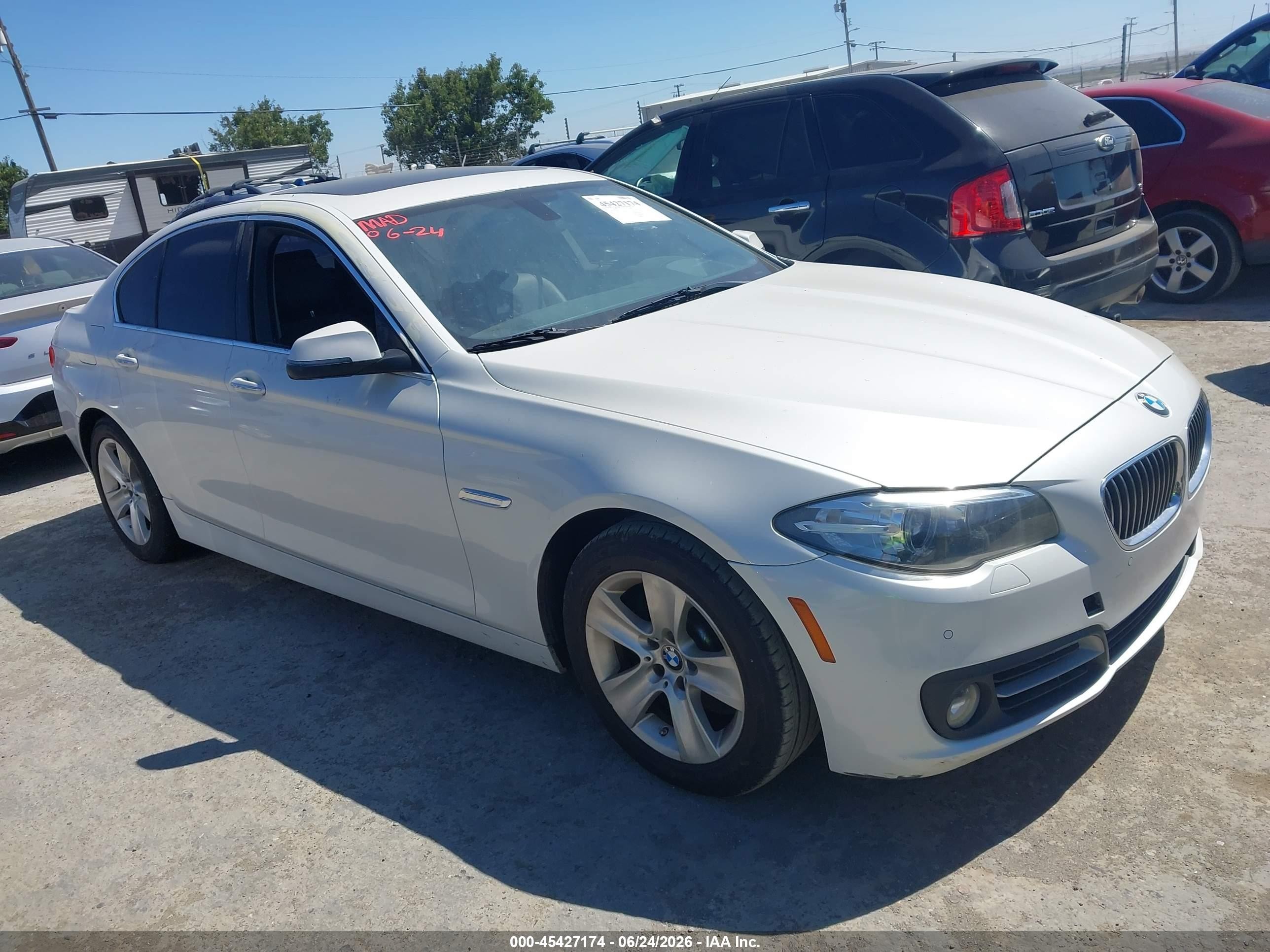 2015 Bmw 528i   White vin: WBA5A5C5XFD516419