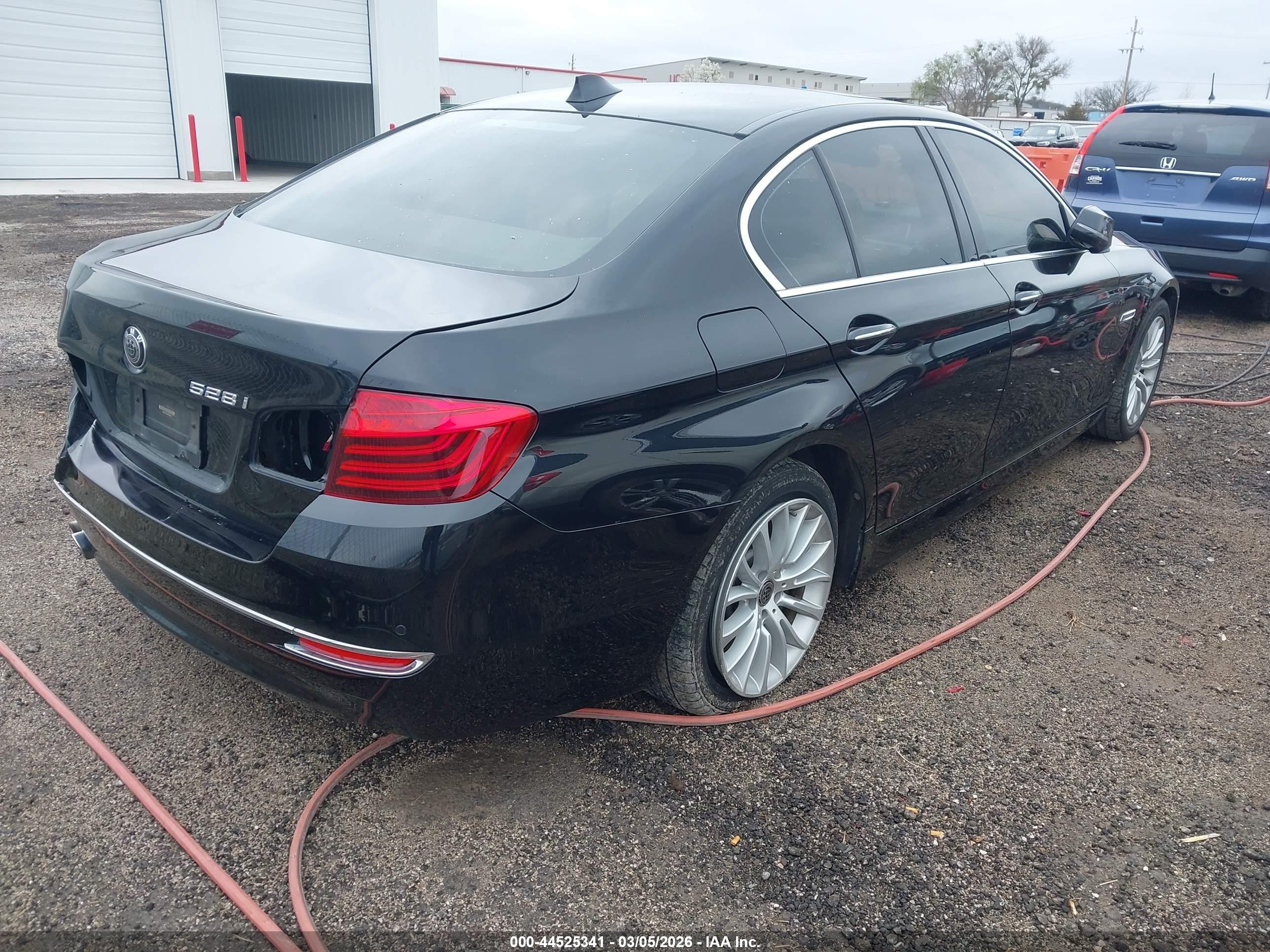 2015 Bmw 528i   Black vin: WBA5A5C5XFD524634