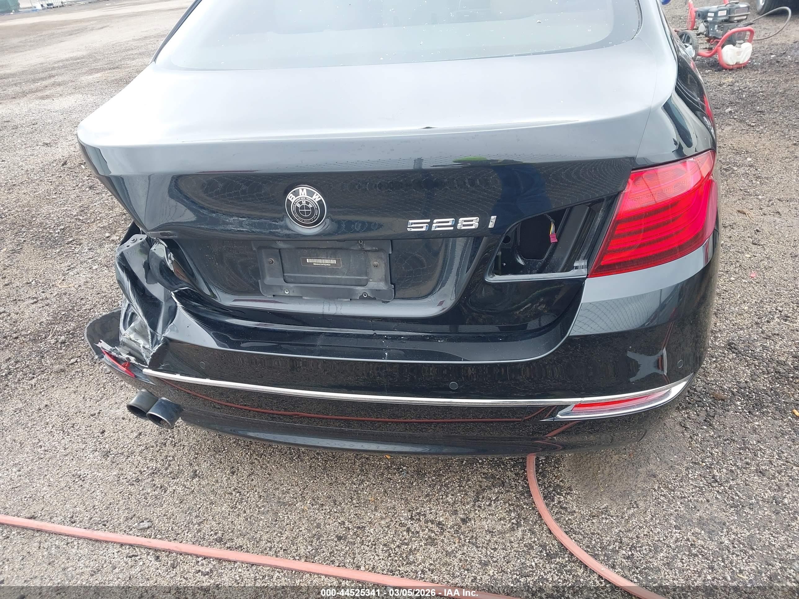 2015 Bmw 528i   Black vin: WBA5A5C5XFD524634