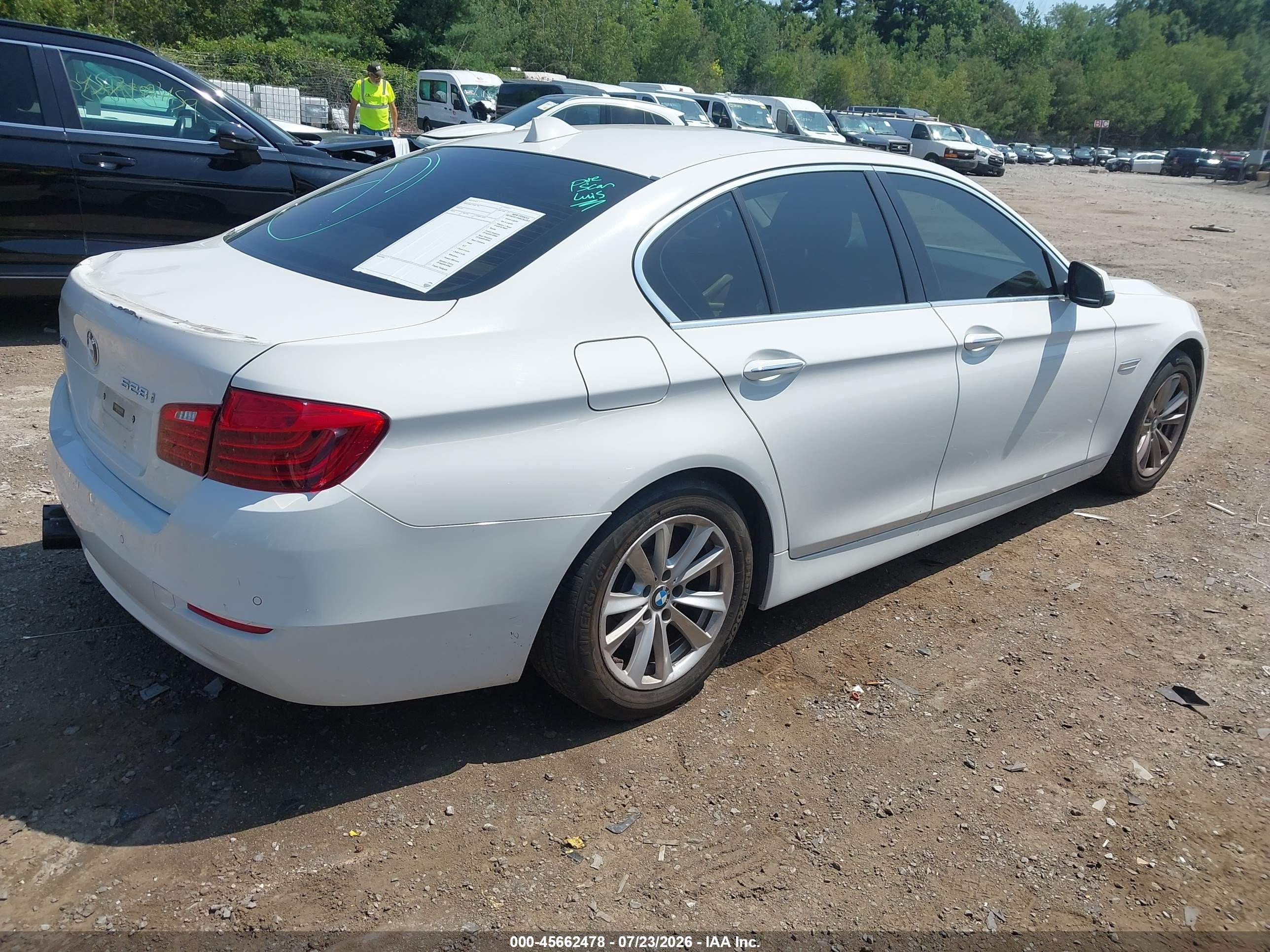 2014 Bmw 528i Xdrive Белый vin: WBA5A7C50ED612022