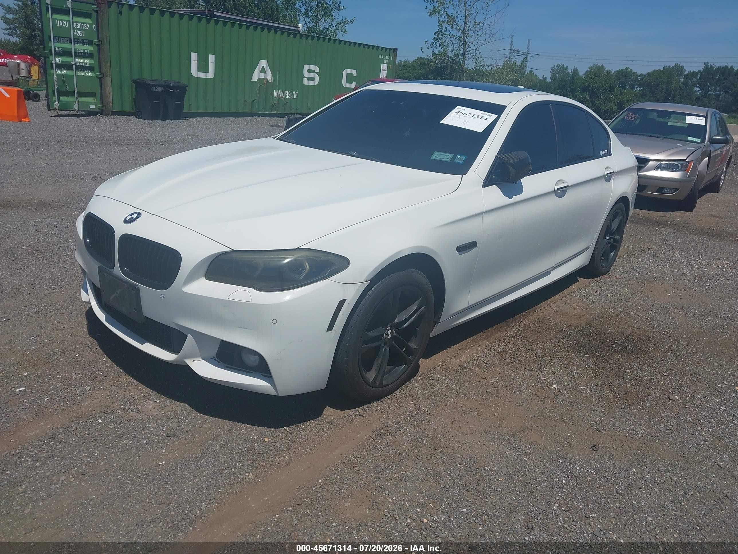2014 Bmw 528i Xdrive White vin: WBA5A7C50ED612280