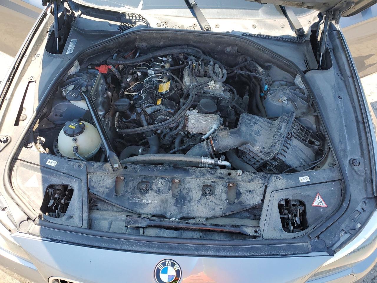 2015 Bmw 528 Xi Gray vin: WBA5A7C50FD625256