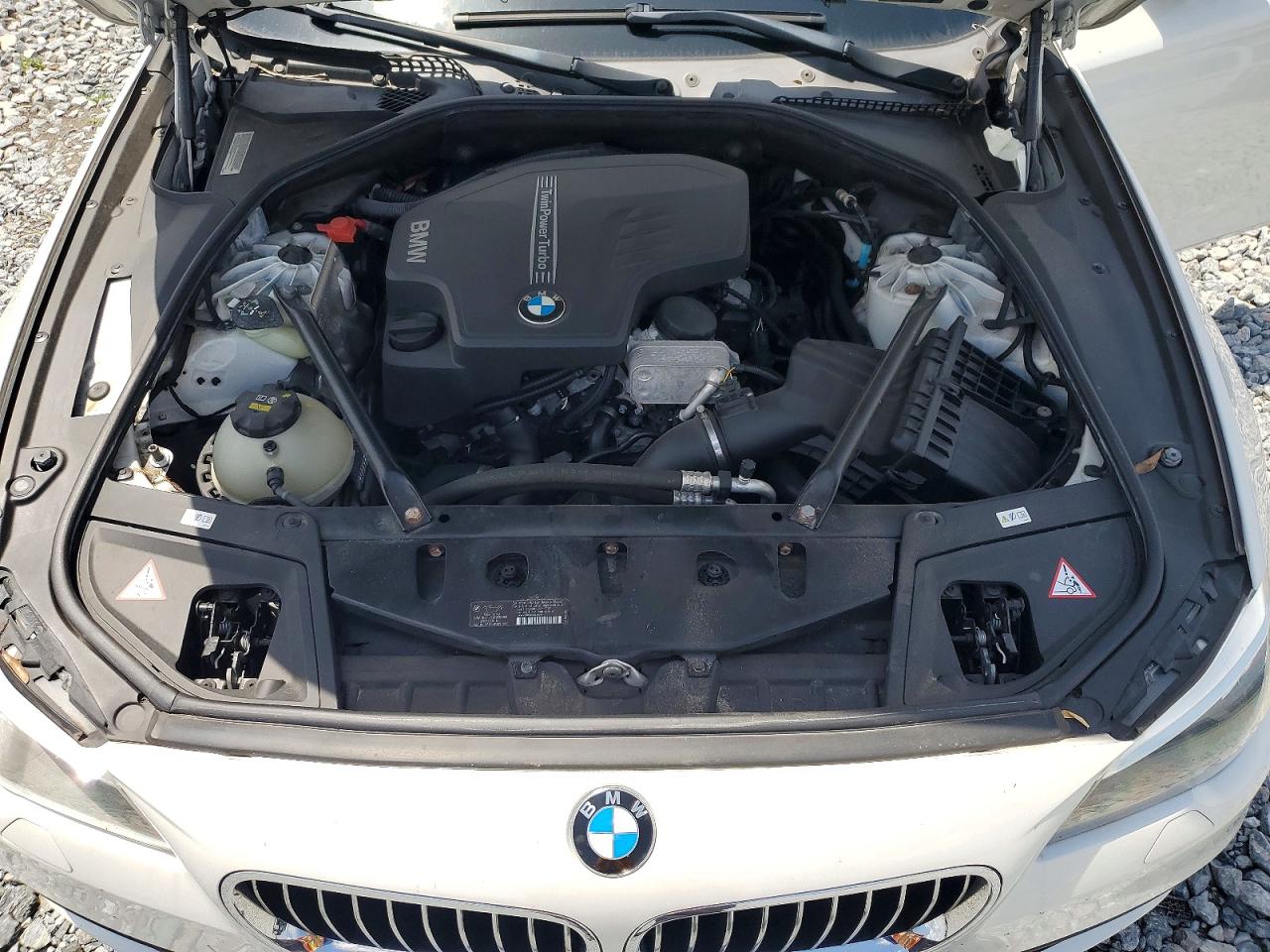 2015 Bmw 528 Xi White vin: WBA5A7C50FD627525