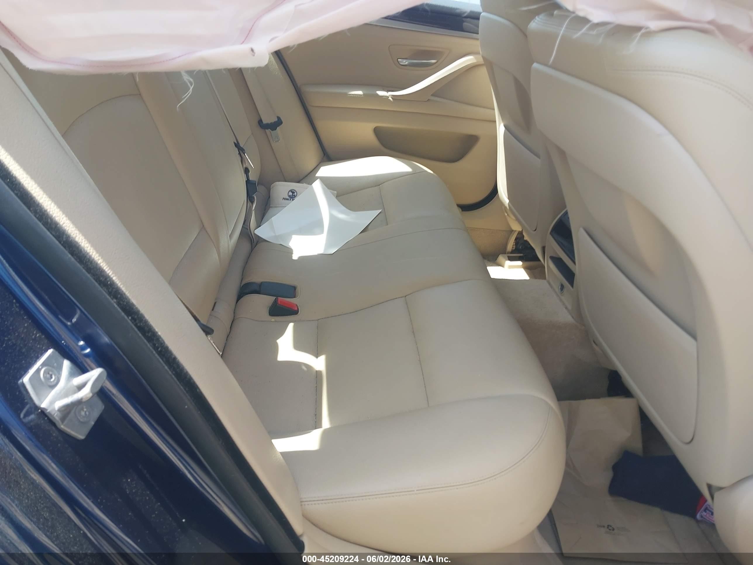 2015 Bmw 528i Xdrive Blue vin: WBA5A7C50FG143918