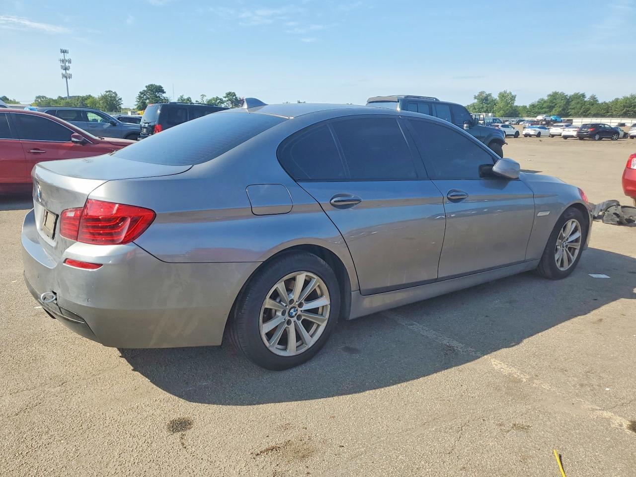 2016 Bmw 528 Xi Gray vin: WBA5A7C50GG144486