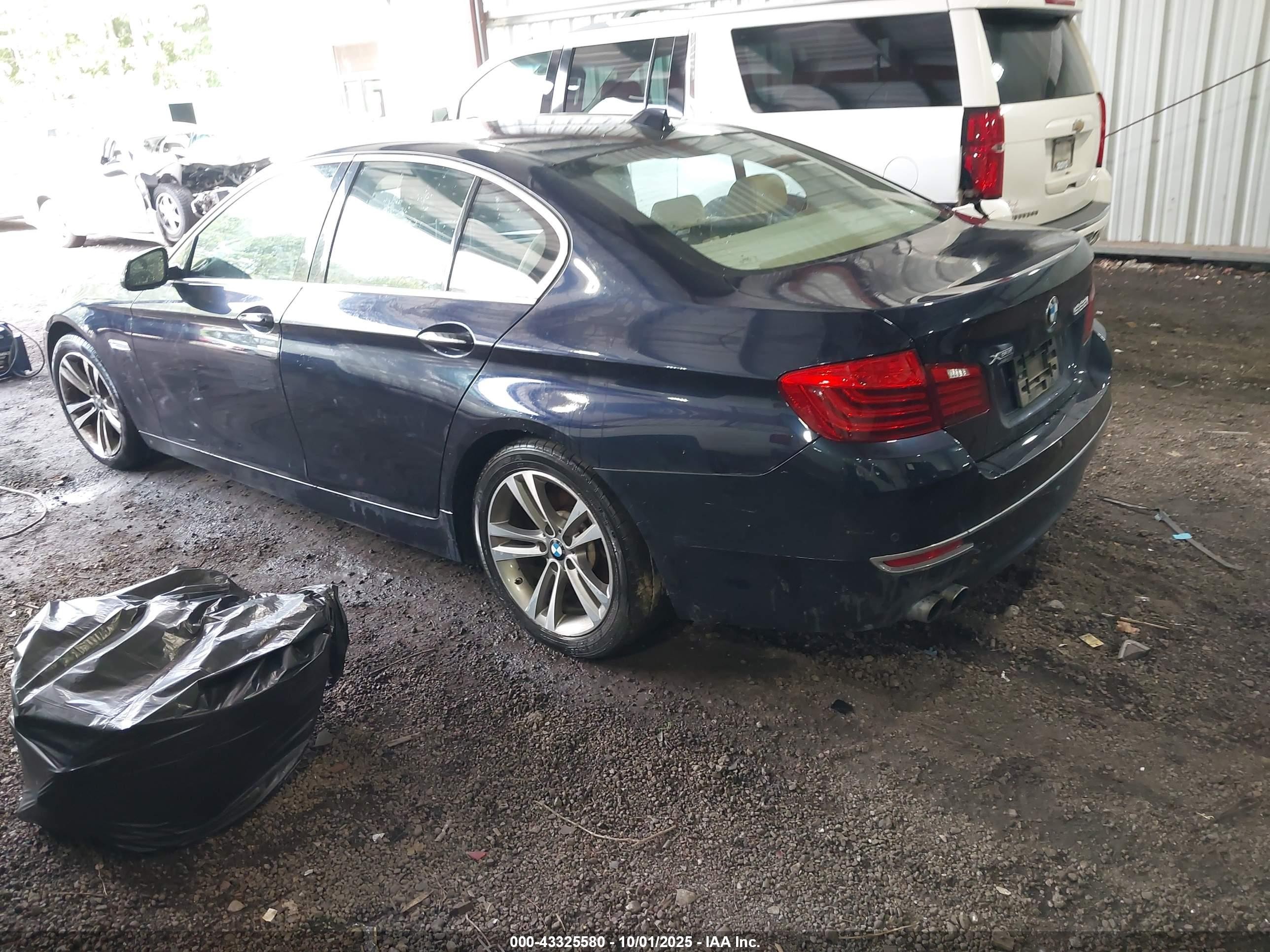 2014 Bmw 528i Xdrive Blue vin: WBA5A7C51ED615320