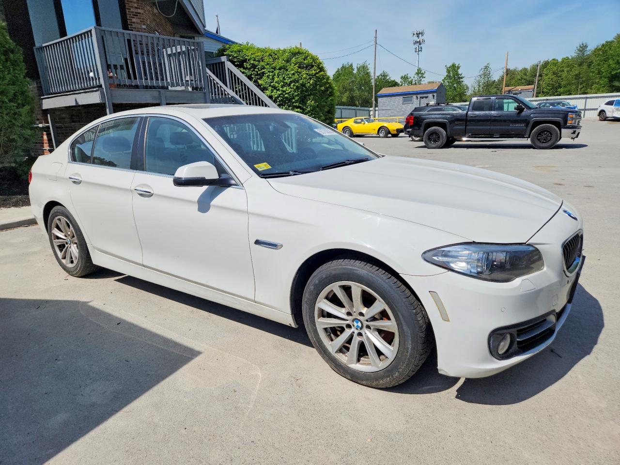 2015 Bmw 528 Xi White vin: WBA5A7C51FD621491