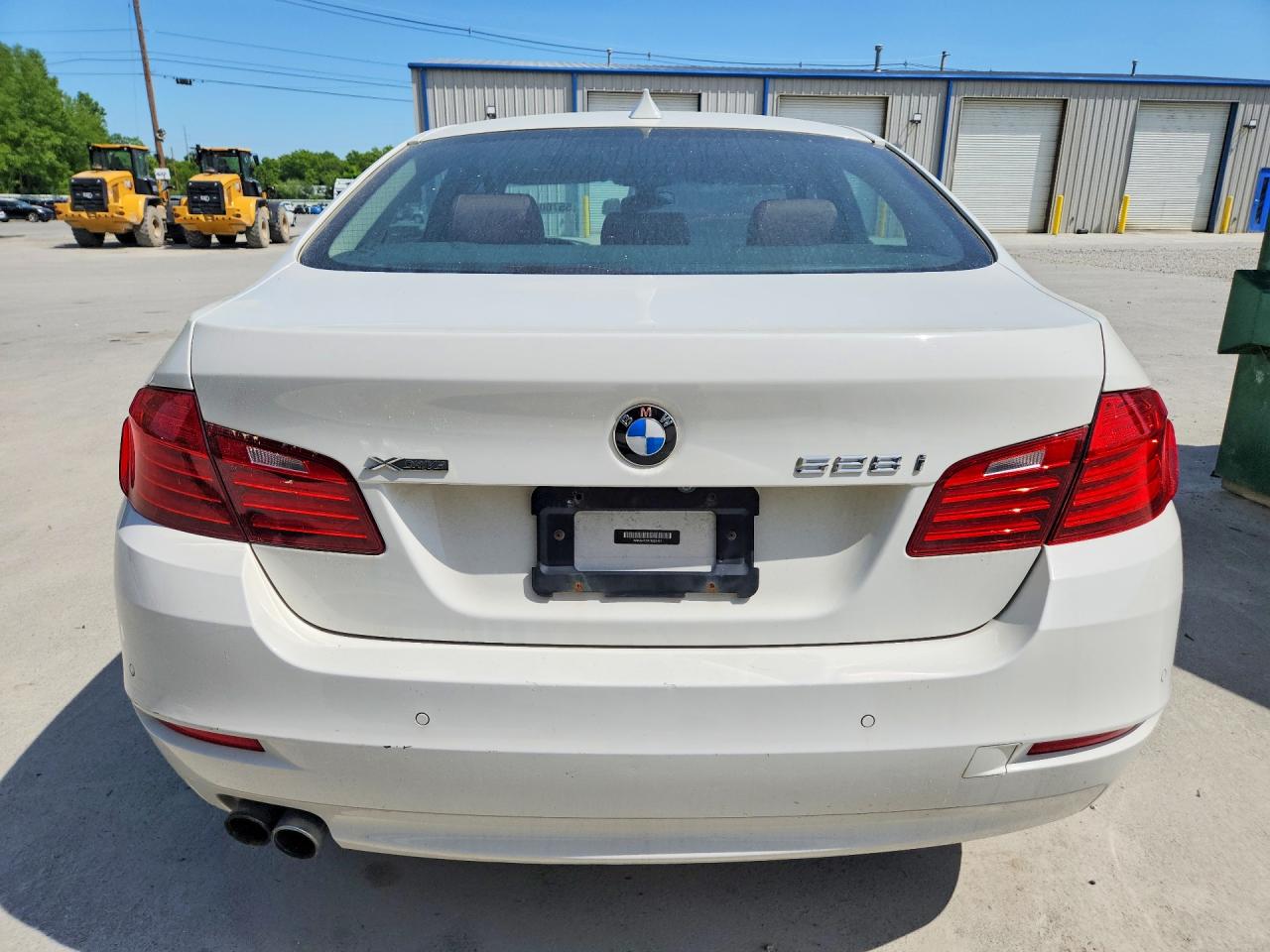 2015 Bmw 528 Xi White vin: WBA5A7C51FD621491
