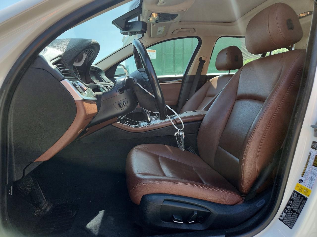 2015 Bmw 528 Xi White vin: WBA5A7C51FD621491