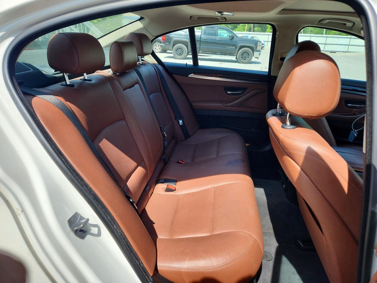 2015 Bmw 528 Xi White vin: WBA5A7C51FD621491