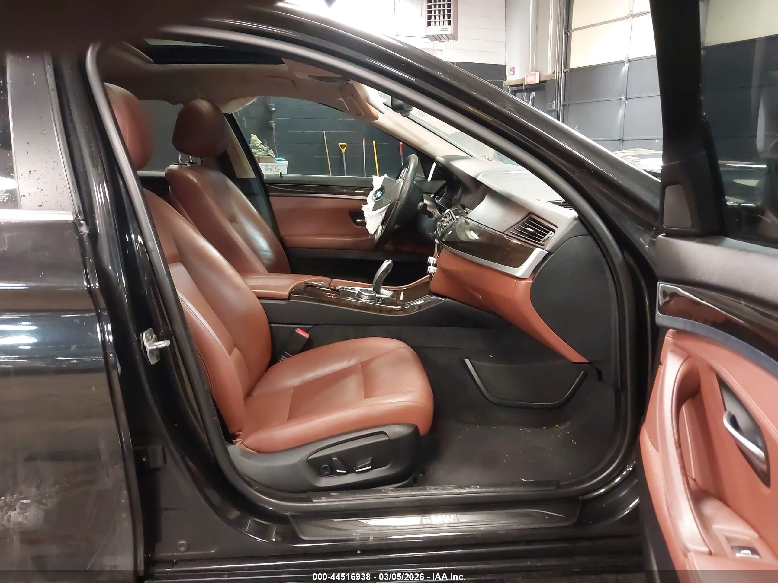 2015 Bmw 528i Xdrive Black vin: WBA5A7C51FD627565