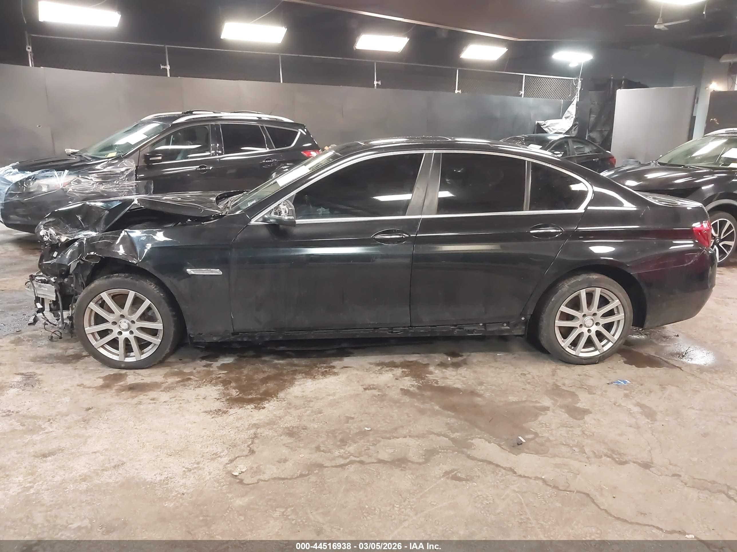 2015 Bmw 528i Xdrive Black vin: WBA5A7C51FD627565